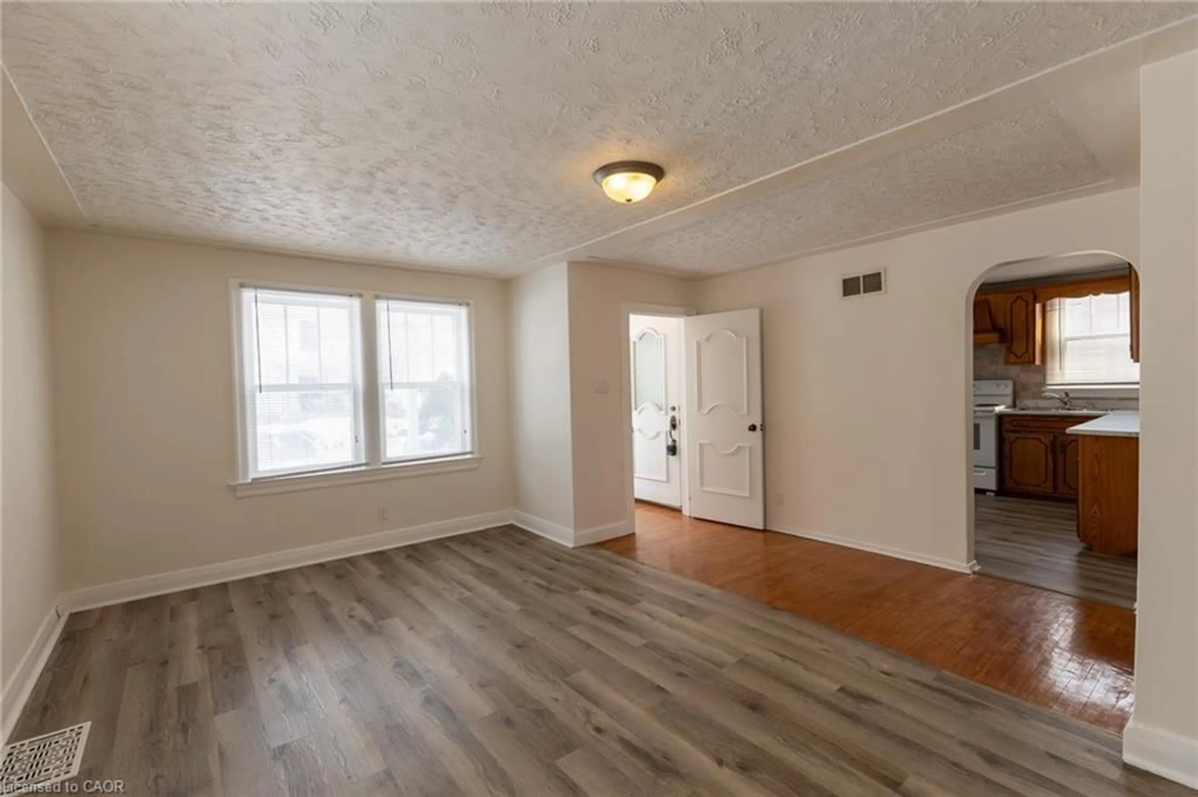 A pic of a room for 29 Mcnaughton St, Cambridge Ontario N1R 1Z2