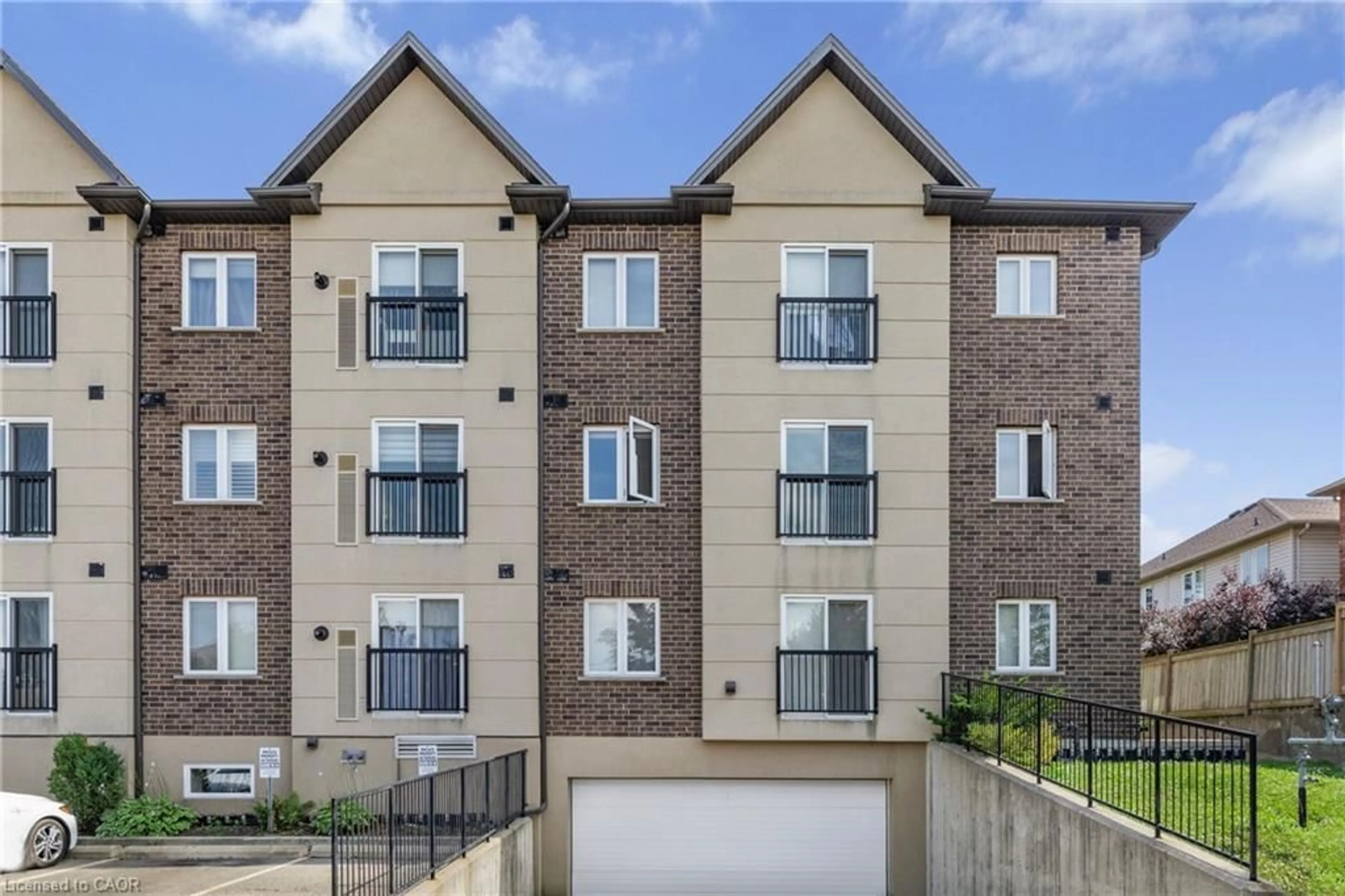 A pic from outside/outdoor area/front of a property/back of a property/a pic from drone, street for 886 Golf Links Rd #108, Ancaster Ontario L9K 1J8