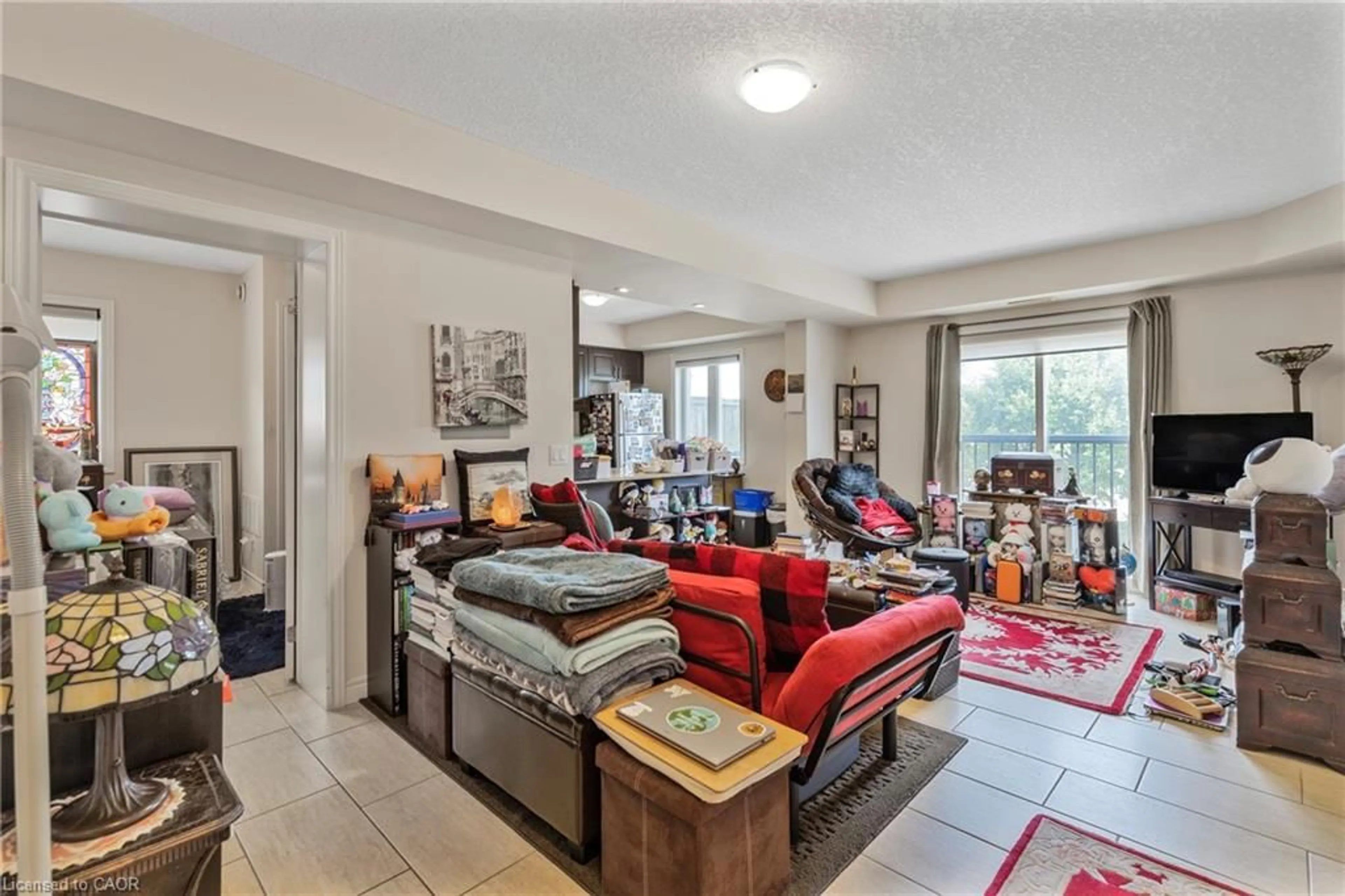 Living room with furniture, unknown for 886 Golf Links Rd #108, Ancaster Ontario L9K 1J8