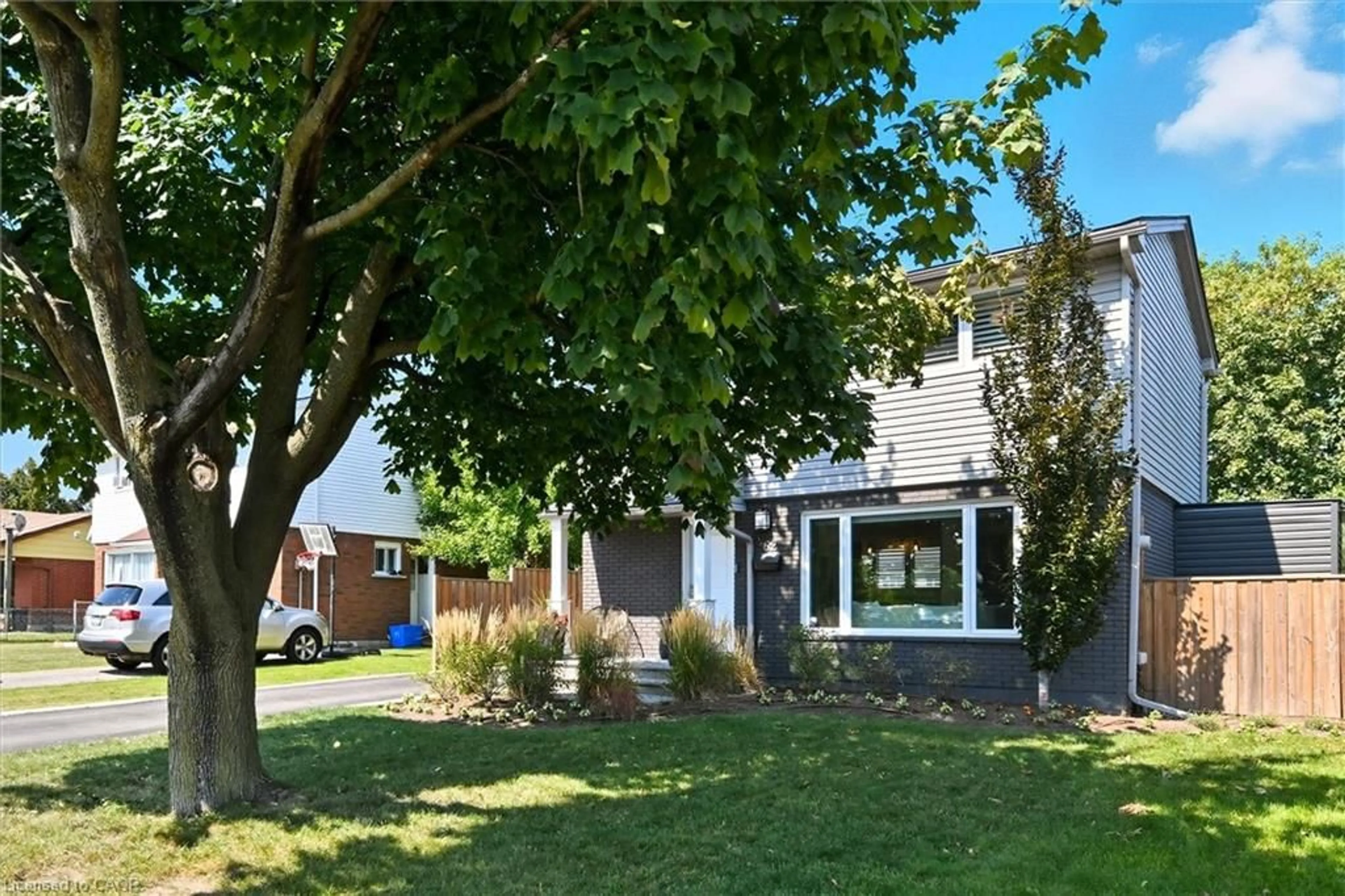 A pic from outside/outdoor area/front of a property/back of a property/a pic from drone, street for 62 Berko Ave, Hamilton Ontario L8V 2R2