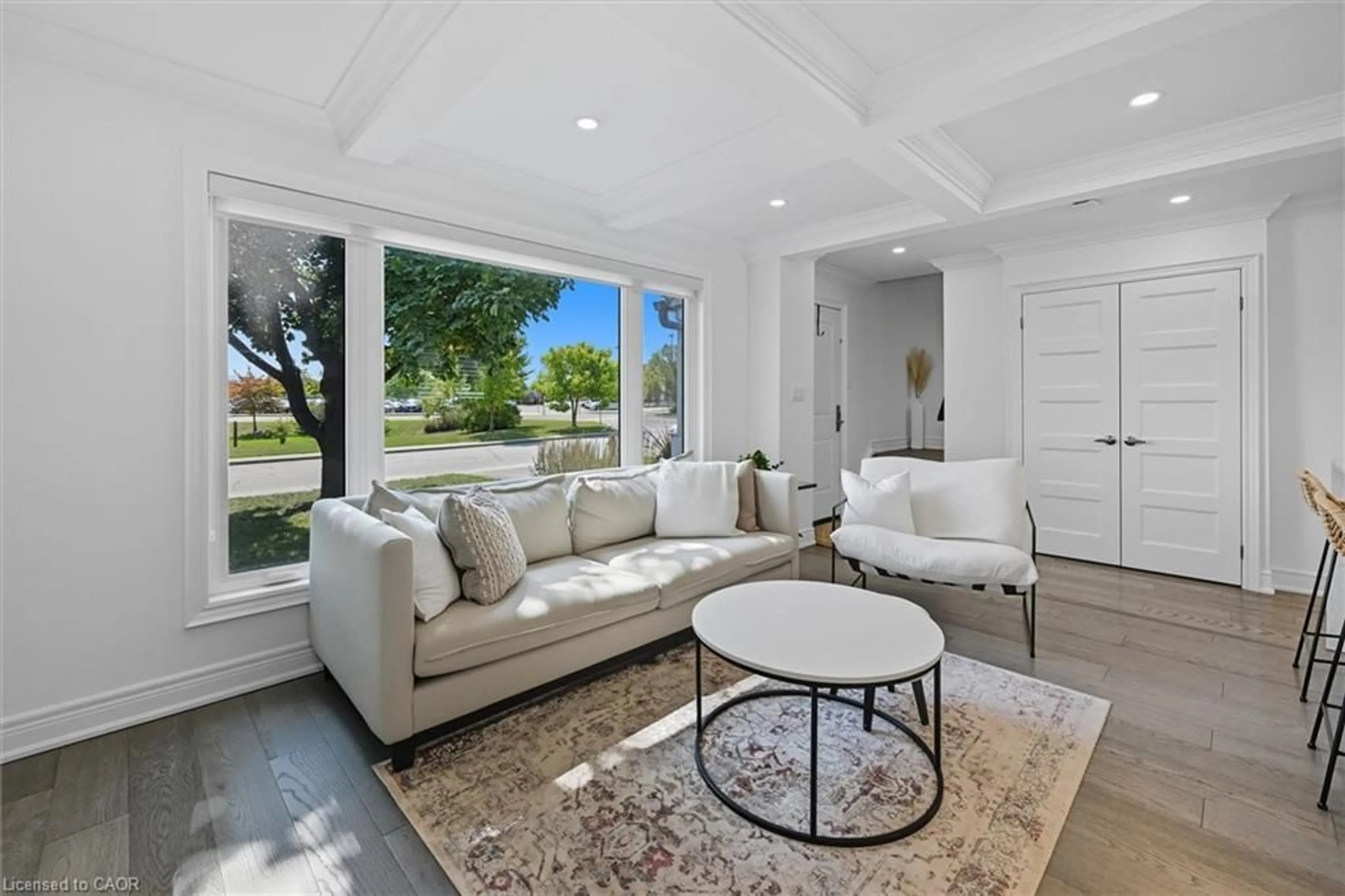 Living room with furniture, unknown for 62 Berko Ave, Hamilton Ontario L8V 2R2