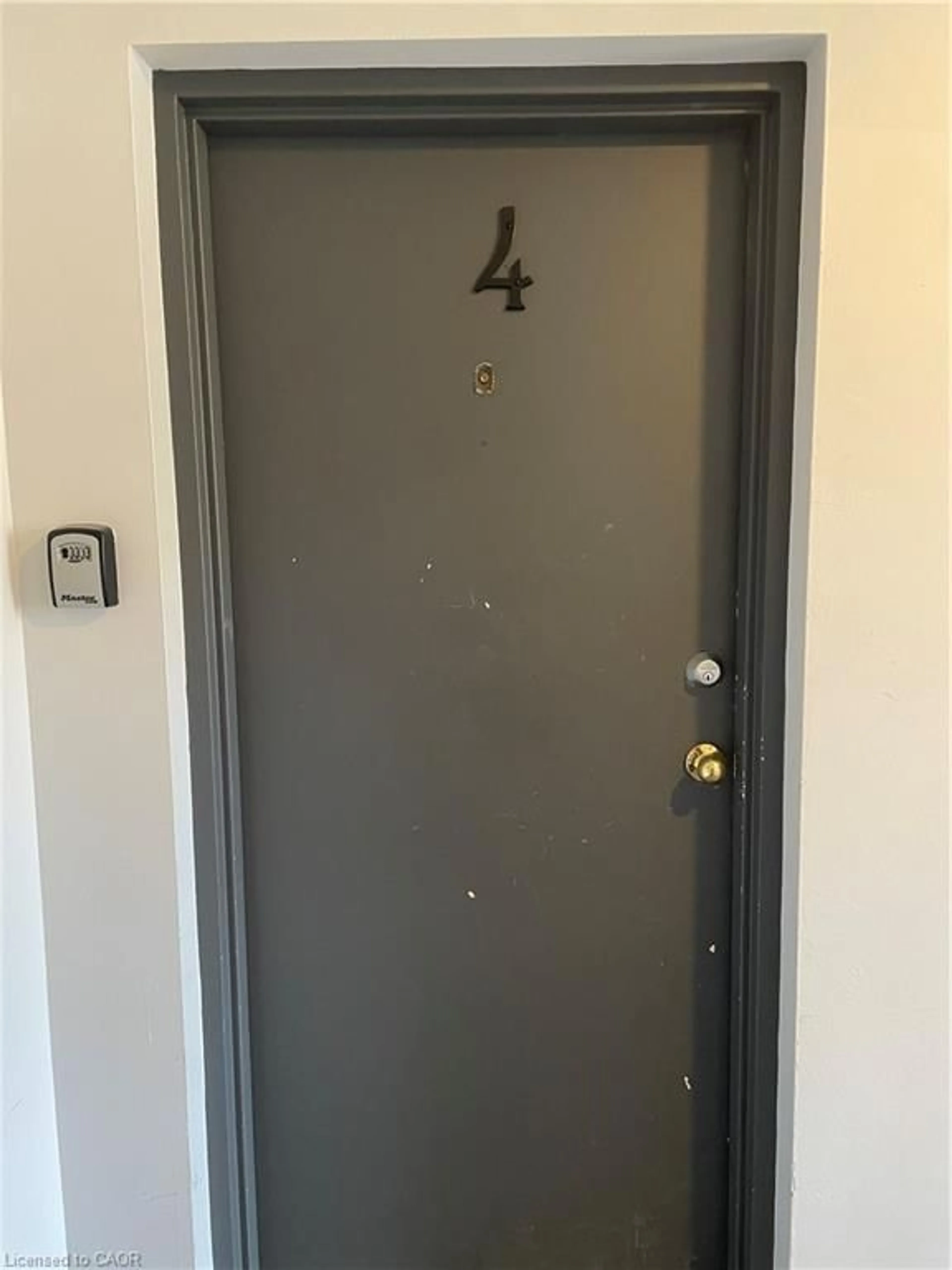 Unknown for 113 Westmount Rd #4, Waterloo Ontario N2L 5G5