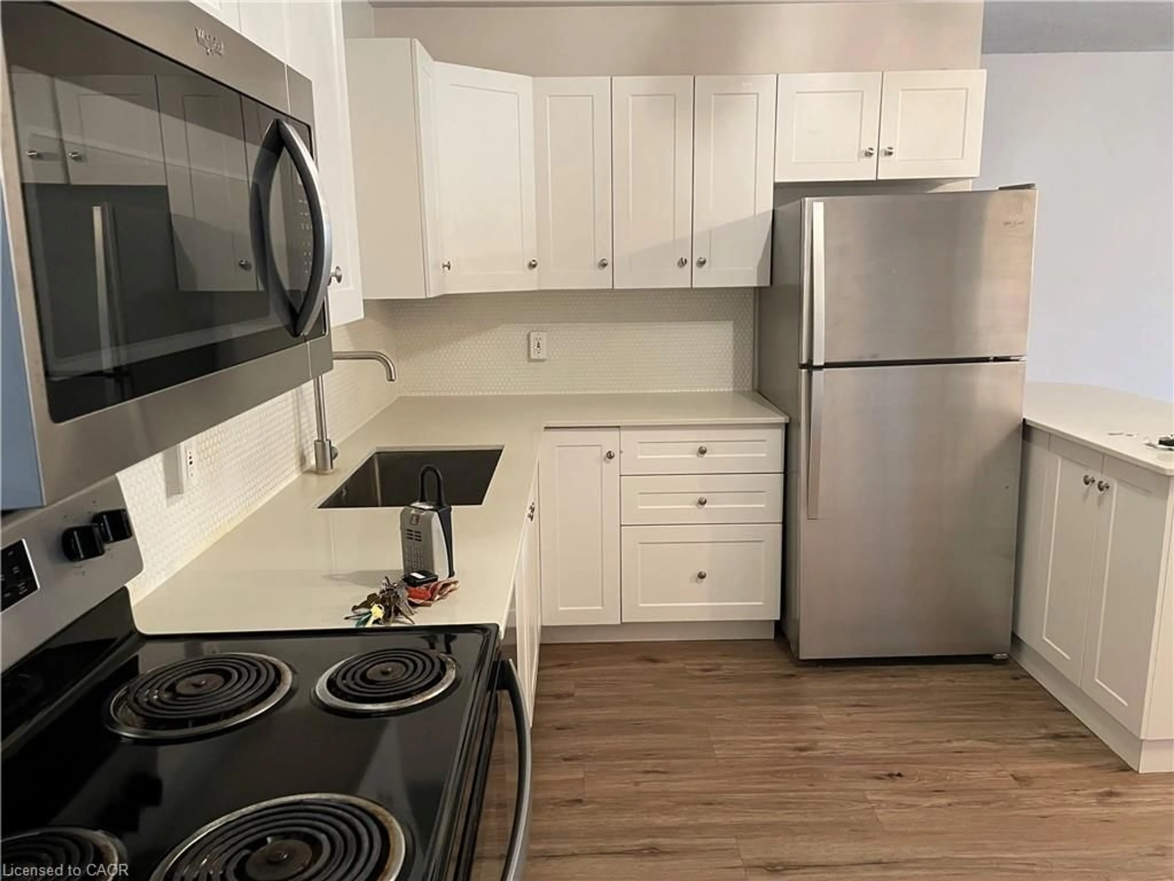 Standard kitchen, unknown for 113 Westmount Rd #4, Waterloo Ontario N2L 5G5