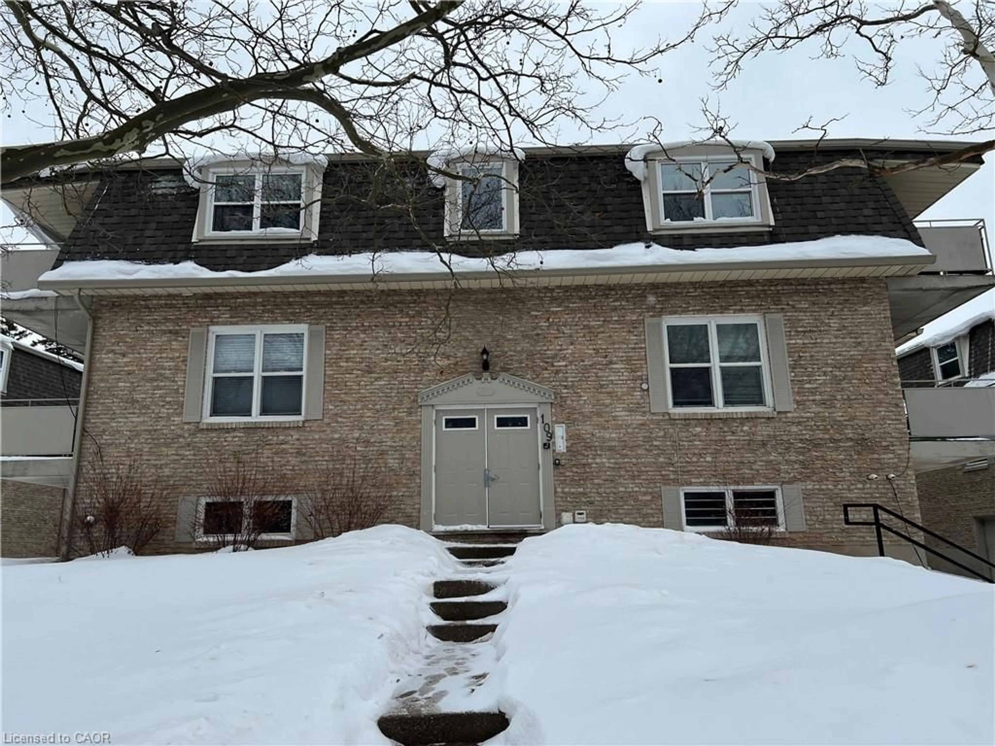 Unknown for 109 Westmount Rd #1, Waterloo Ontario N2L 5G5