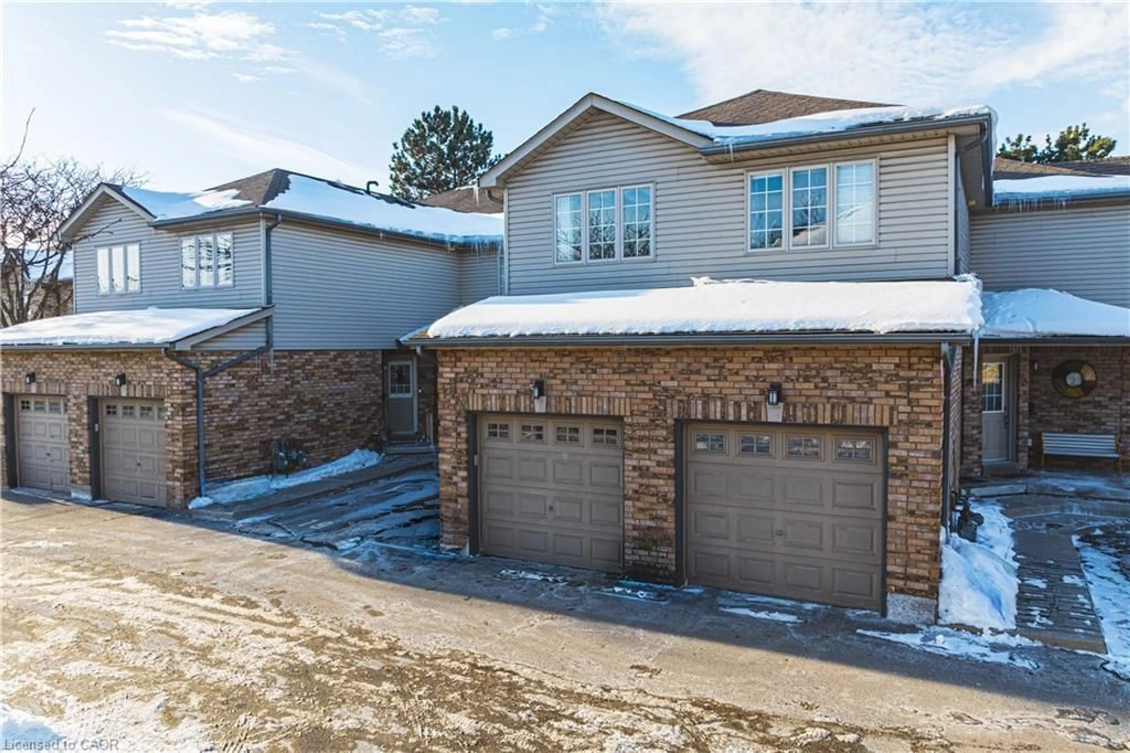 Home with brick exterior material, street for 705 Cumberland Ave #18, Burlington Ontario L7N 3W4