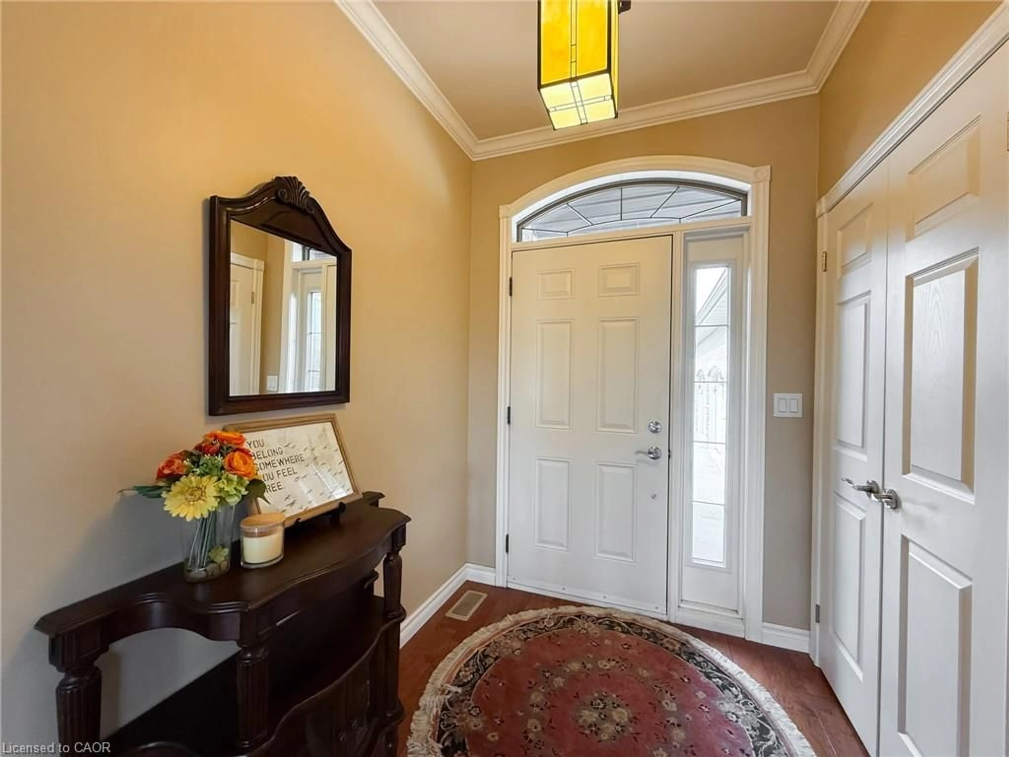 Indoor entryway for 14 East St, Port Dover Ontario N0A 1N5