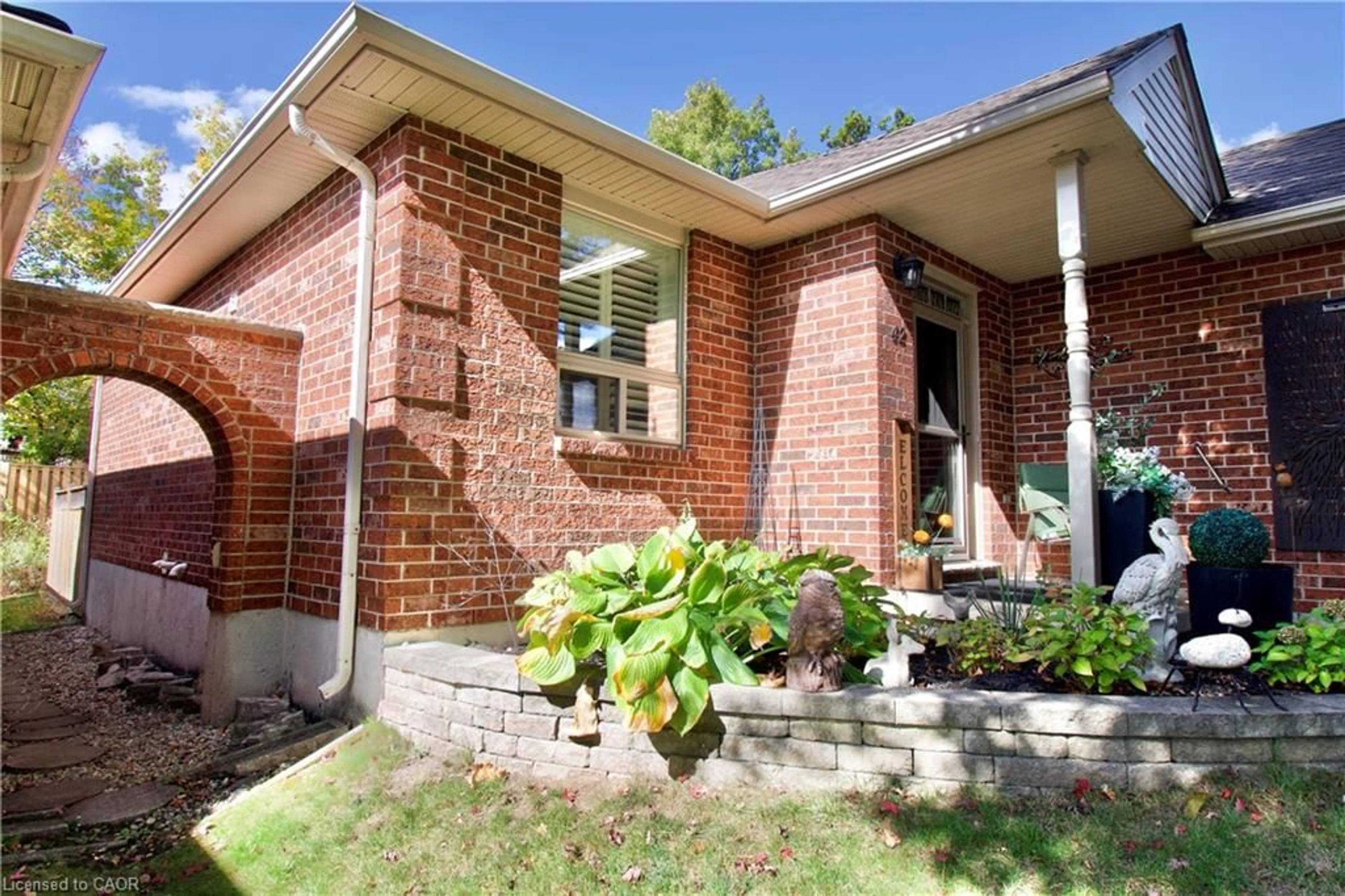 Home with brick exterior material, street for 42 Greentrail Dr, Hamilton Ontario L0R 1W0