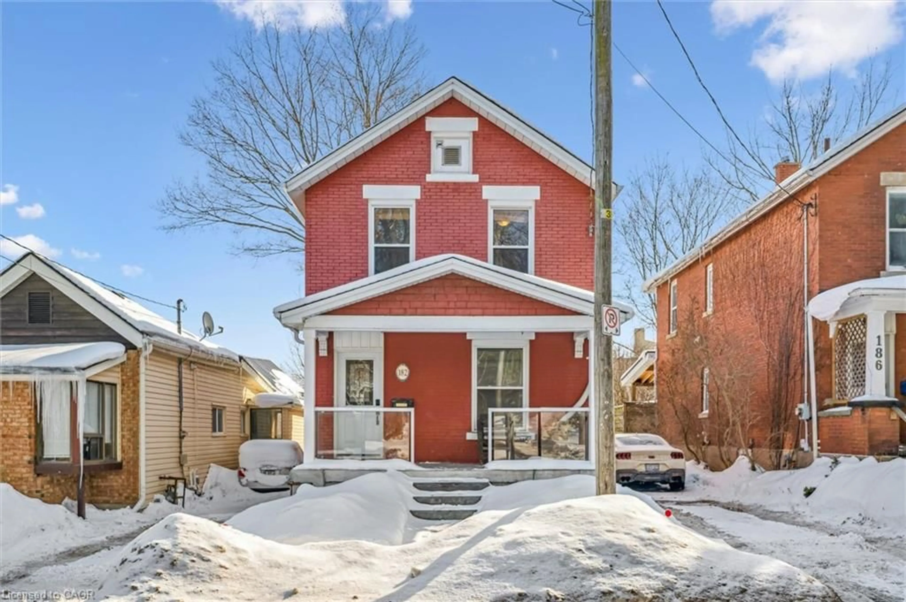 Home with brick exterior material, street for 182 London Rd, Guelph Ontario N1H 2C3