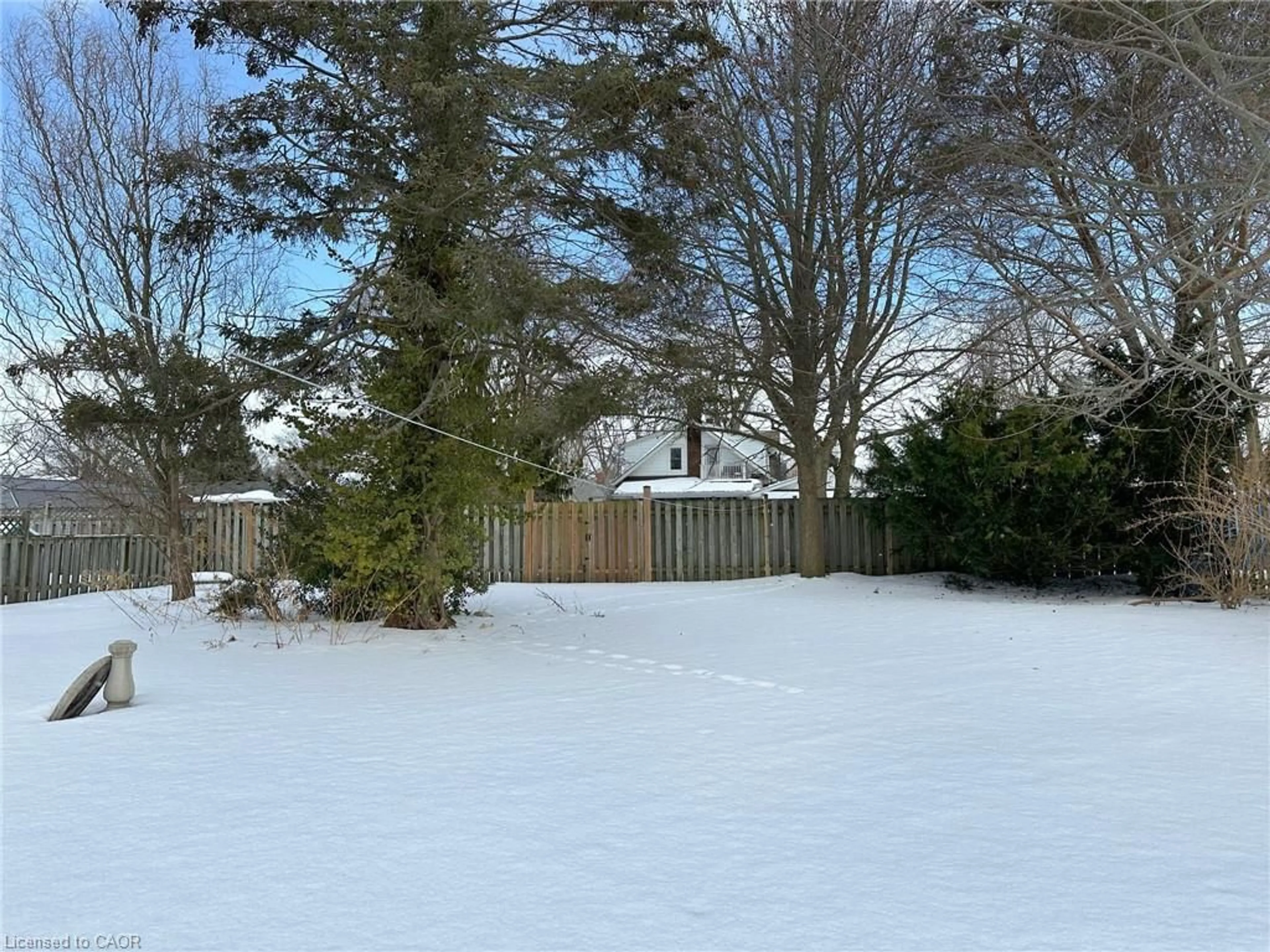 A pic from outside/outdoor area/front of a property/back of a property/a pic from drone, unknown for 220 Regent Ave, Port Dover Ontario N0A 1N0