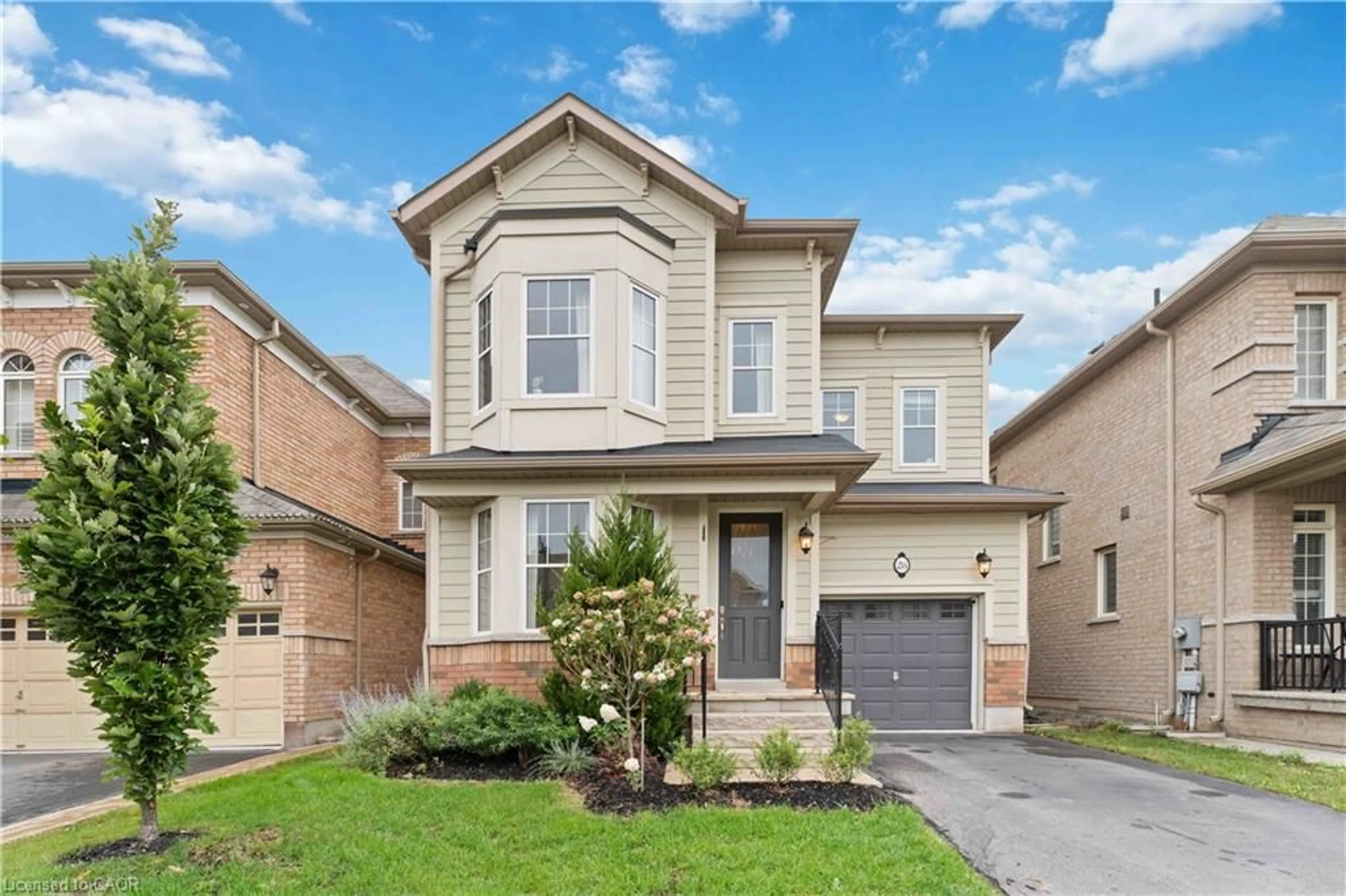 Home with brick exterior material, street for 28 Babcock St, Waterdown Ontario L8B 0S6