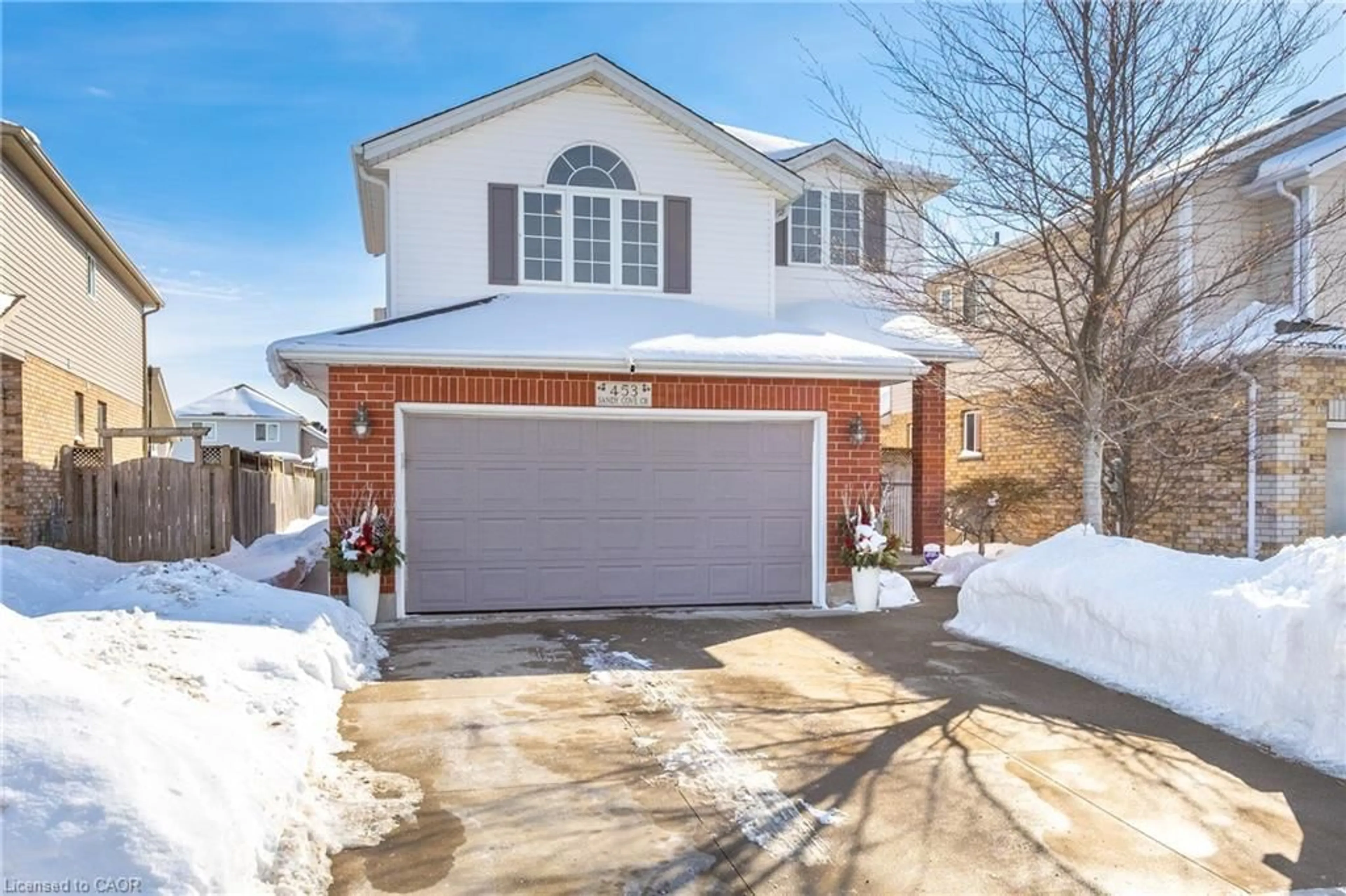 Home with brick exterior material, street for 453 Sandy Cove Cres, Waterloo Ontario N2K 4B6