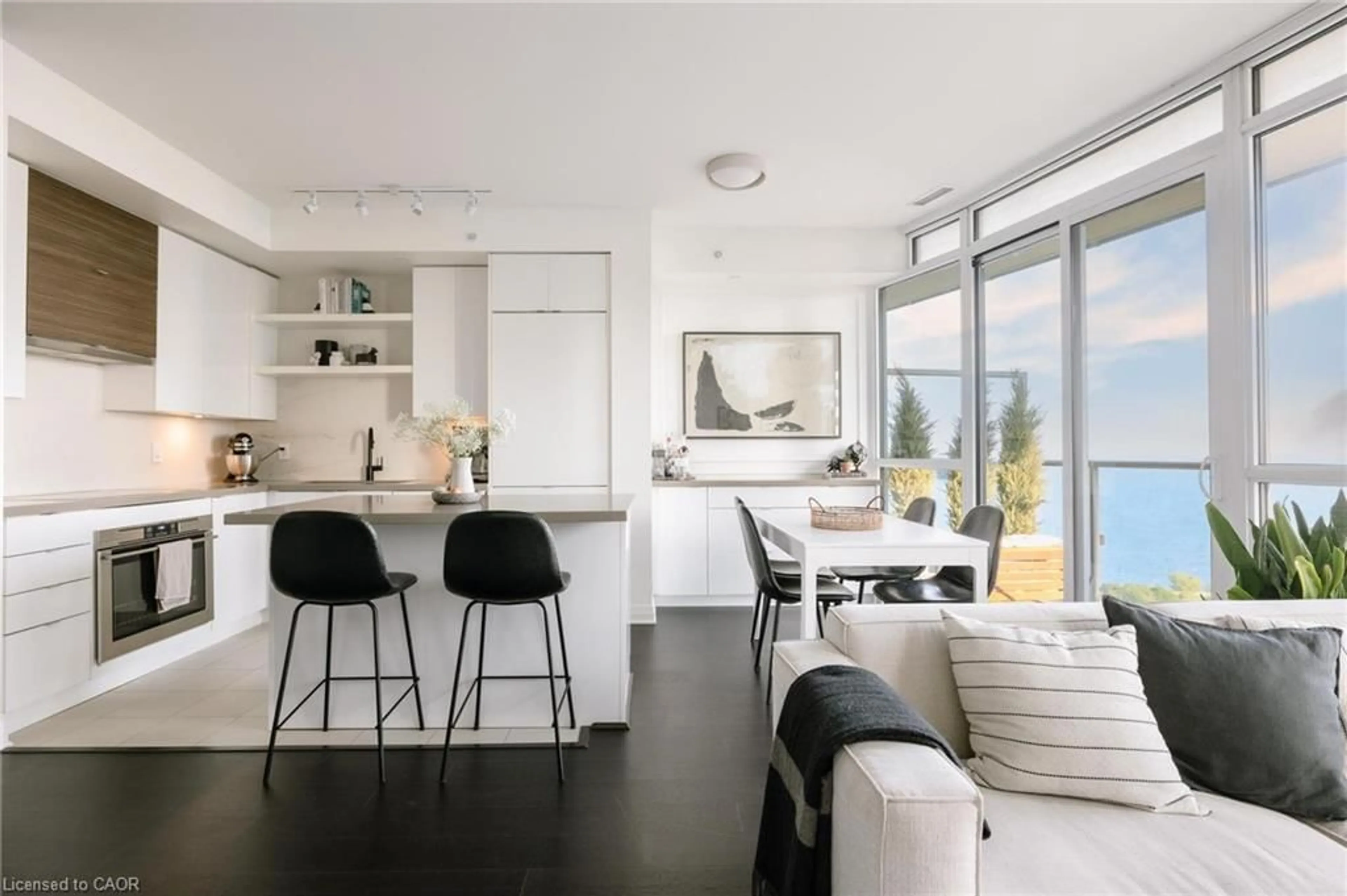 Open concept kitchen, unknown for 59 Annie Craig Dr #3005, Toronto Ontario M8V 0C4