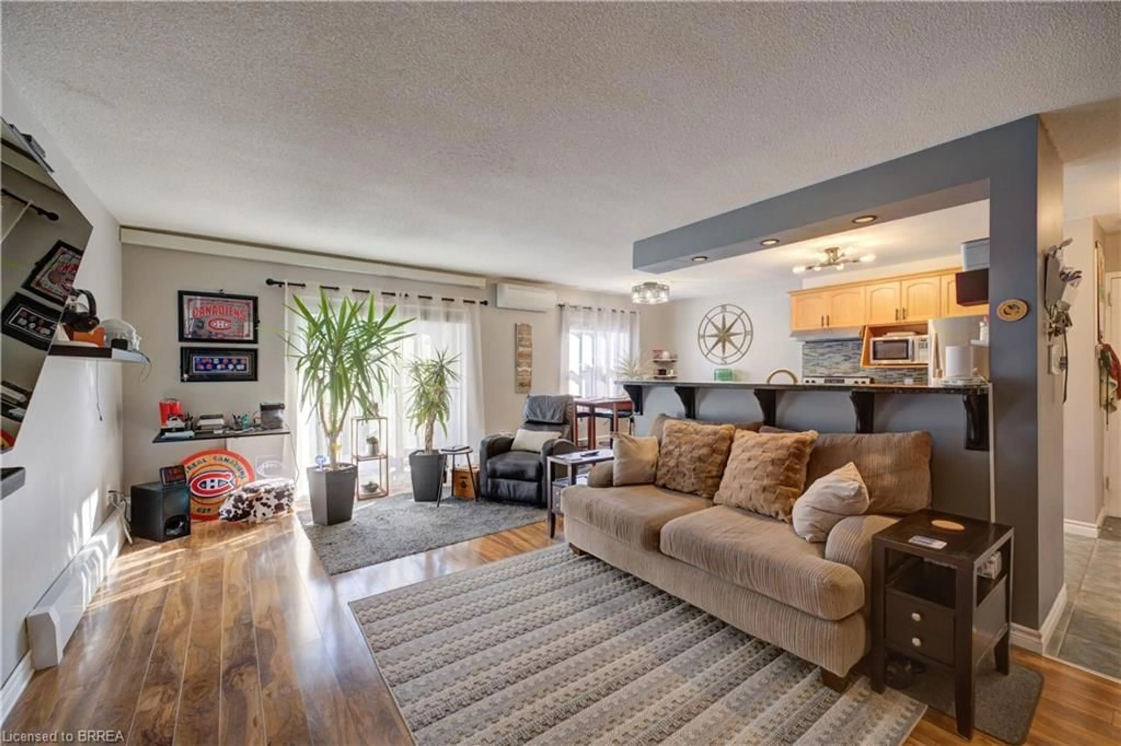 Living room with furniture, unknown for 608 Grey St #17, Brantford Ontario N3S 4Y1