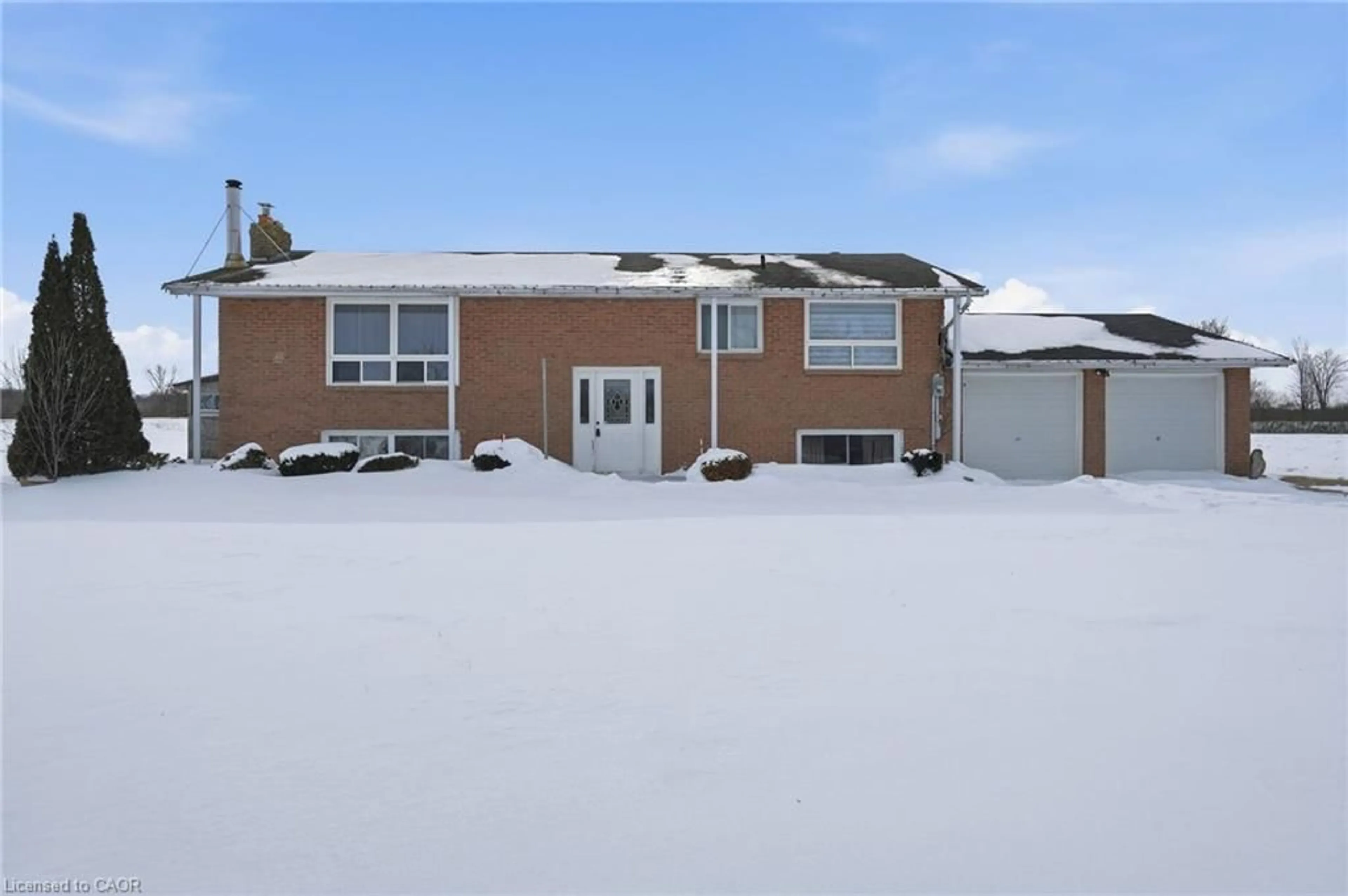 Home with vinyl exterior material, street for 1254 Townline Rd, Canfield Ontario N0A 1C0