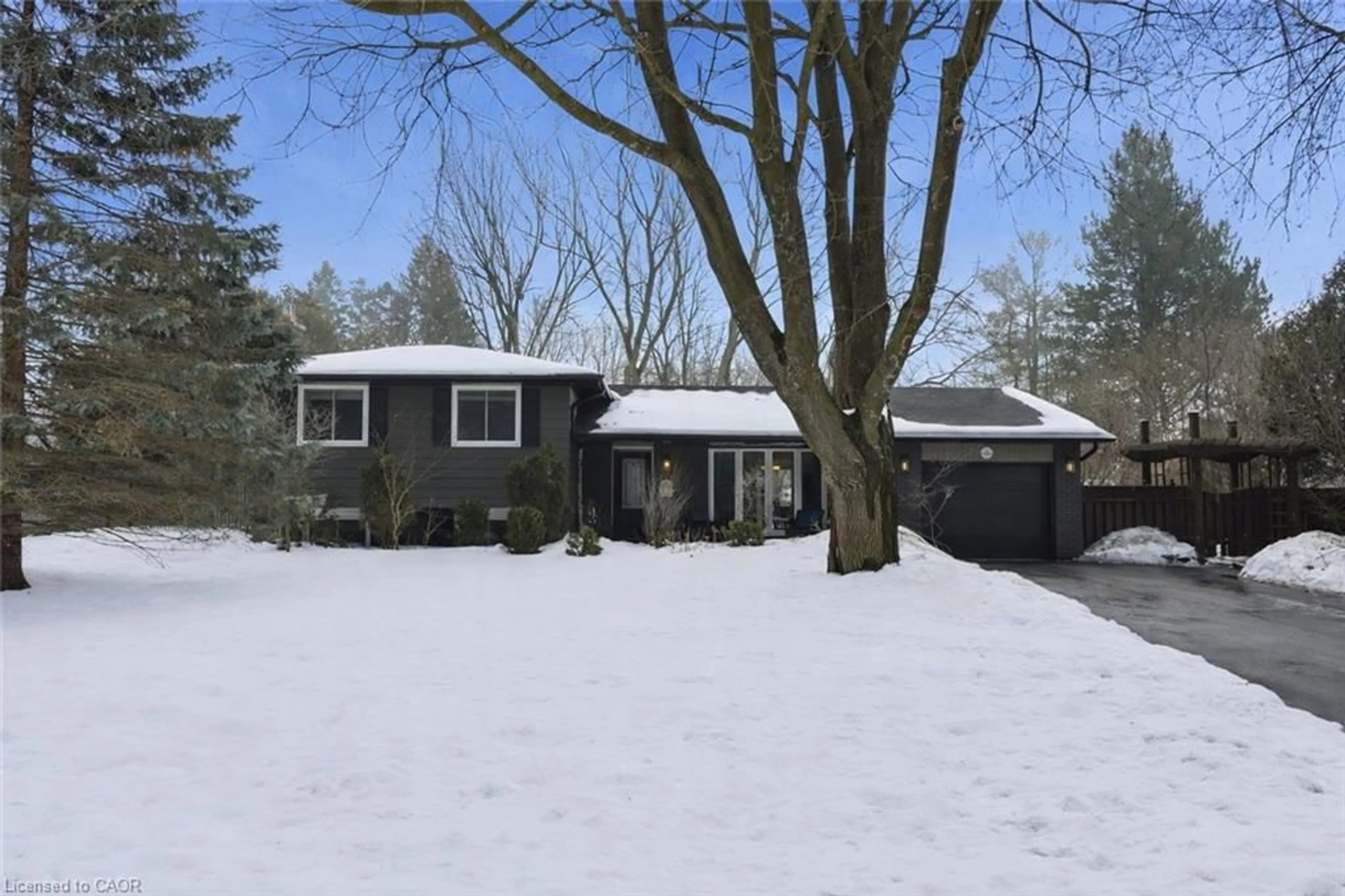 Unknown for 3 Tynedale Crt, Carlisle Ontario L0R 1H2