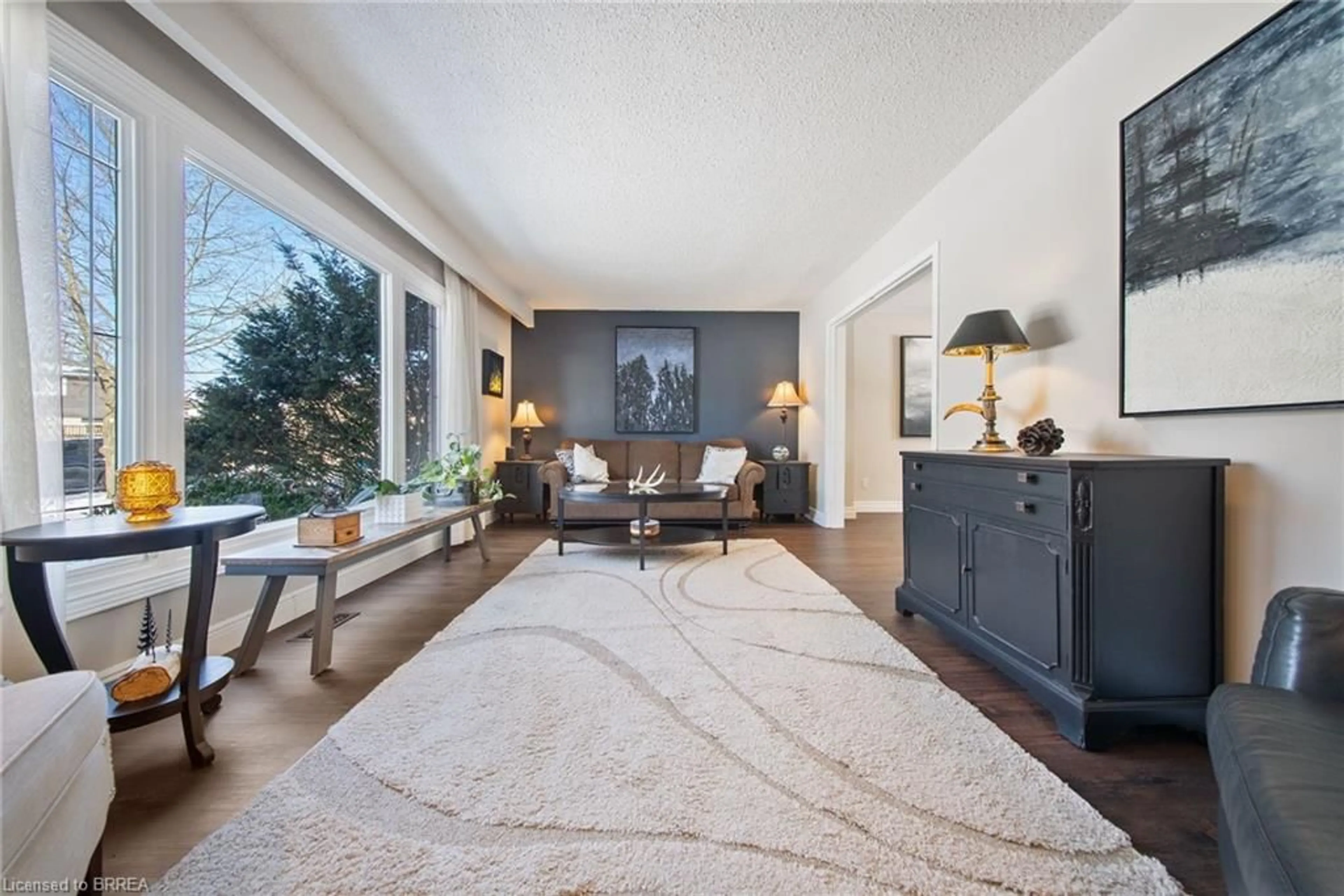 Living room with furniture, unknown for 35 Rose Crt, Paris Ontario N3L 3T9