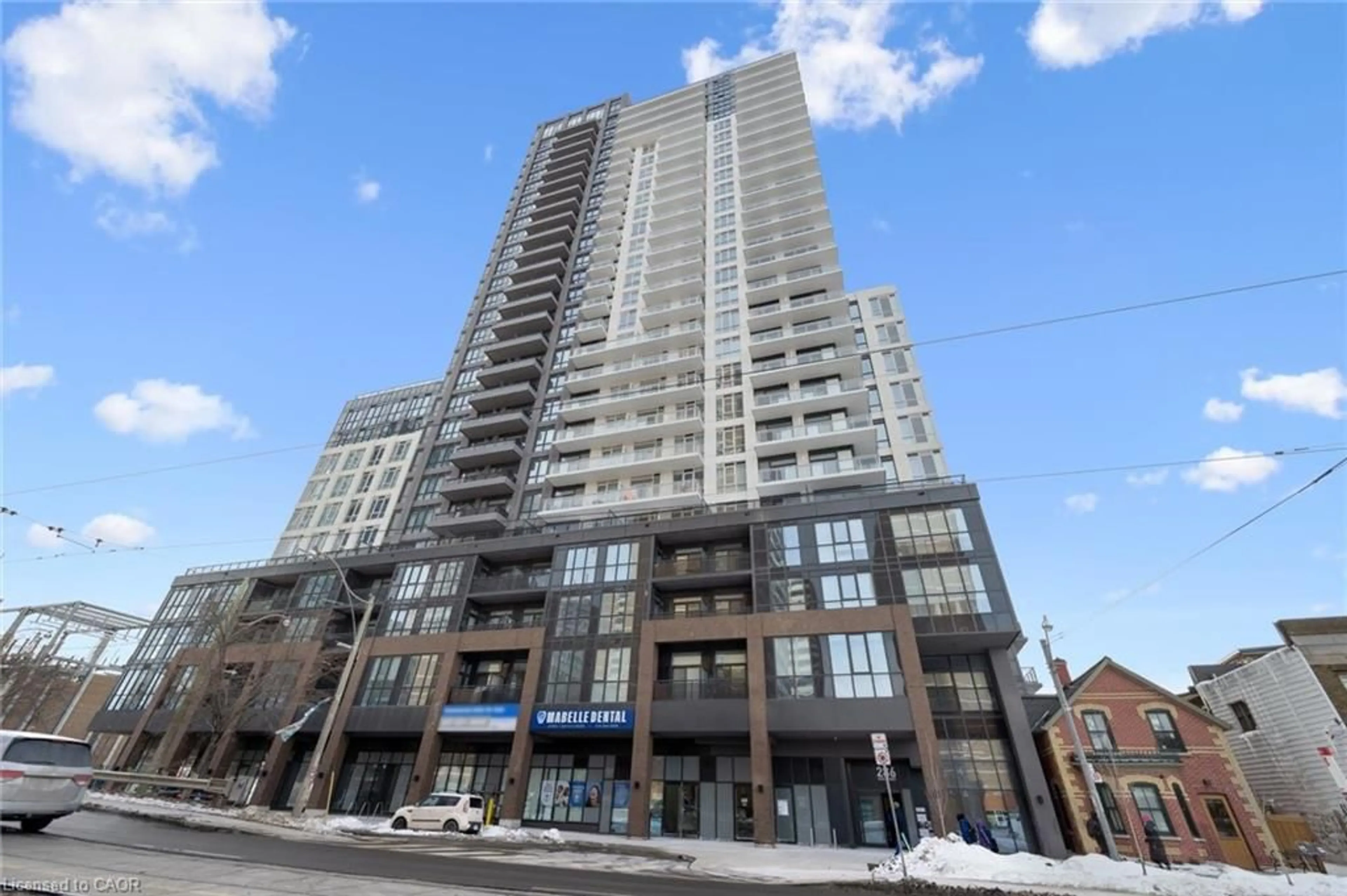 Indoor foyer for 286 Main St #802, Toronto Ontario M4C 4X4