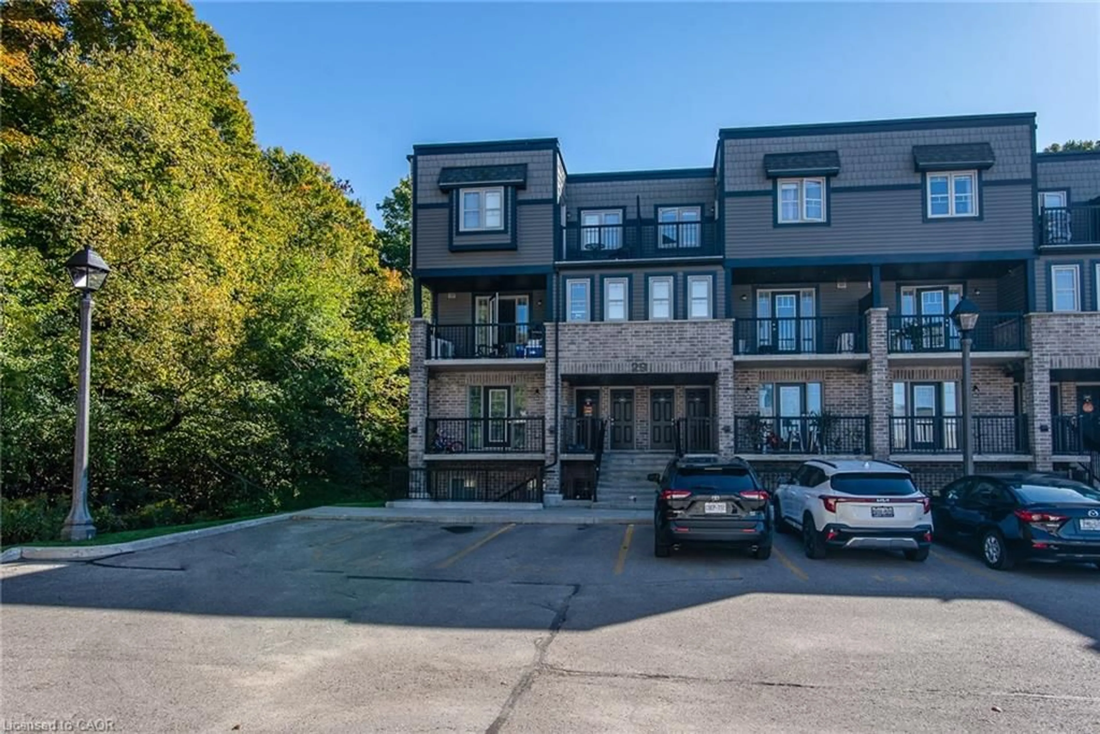 A pic from outside/outdoor area/front of a property/back of a property/a pic from drone, unknown for 1989 Ottawa St #29c, Kitchener Ontario N2E 0G7