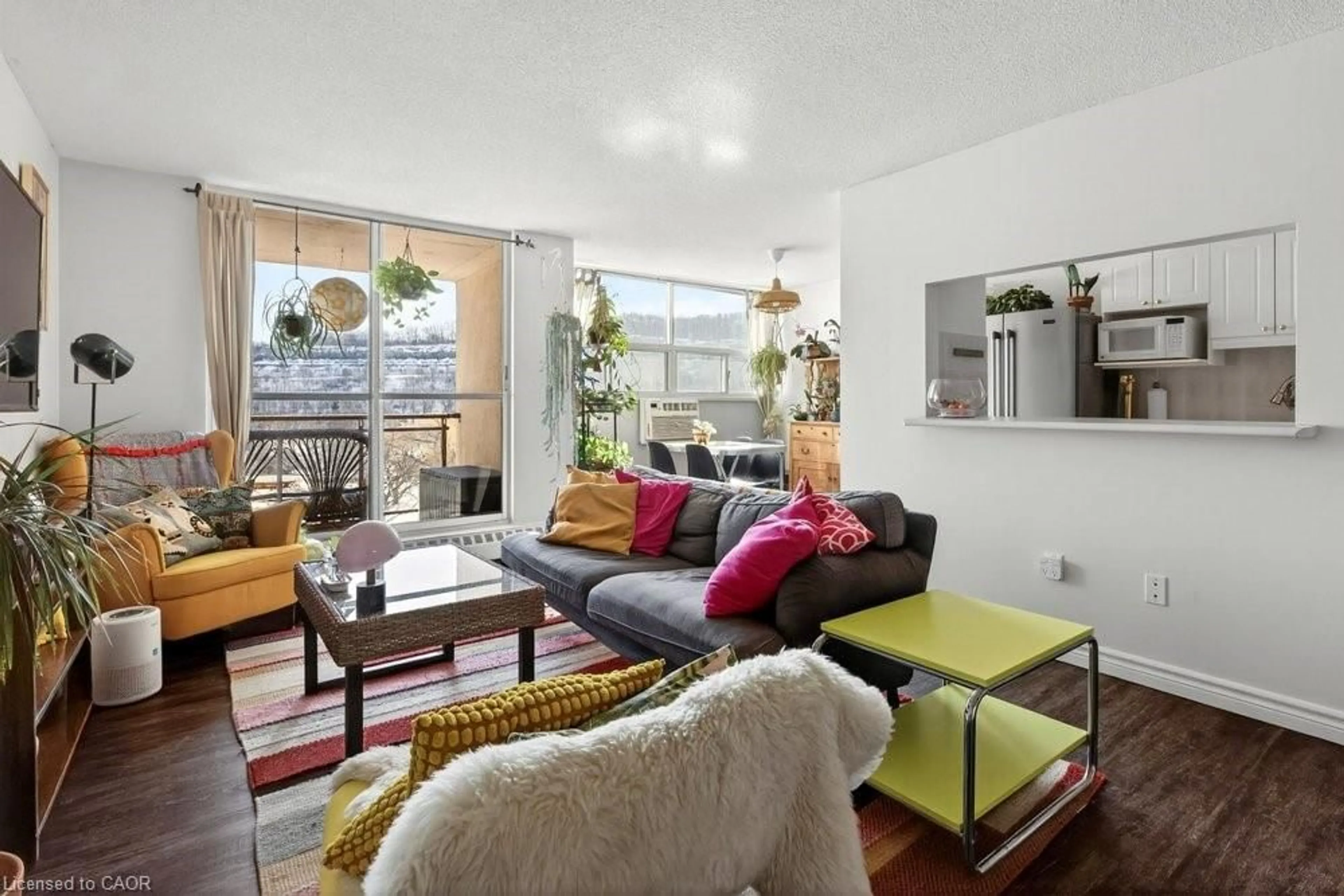 Living room with furniture, unknown for 1950 Main St #906, Hamilton Ontario L8S 4M9