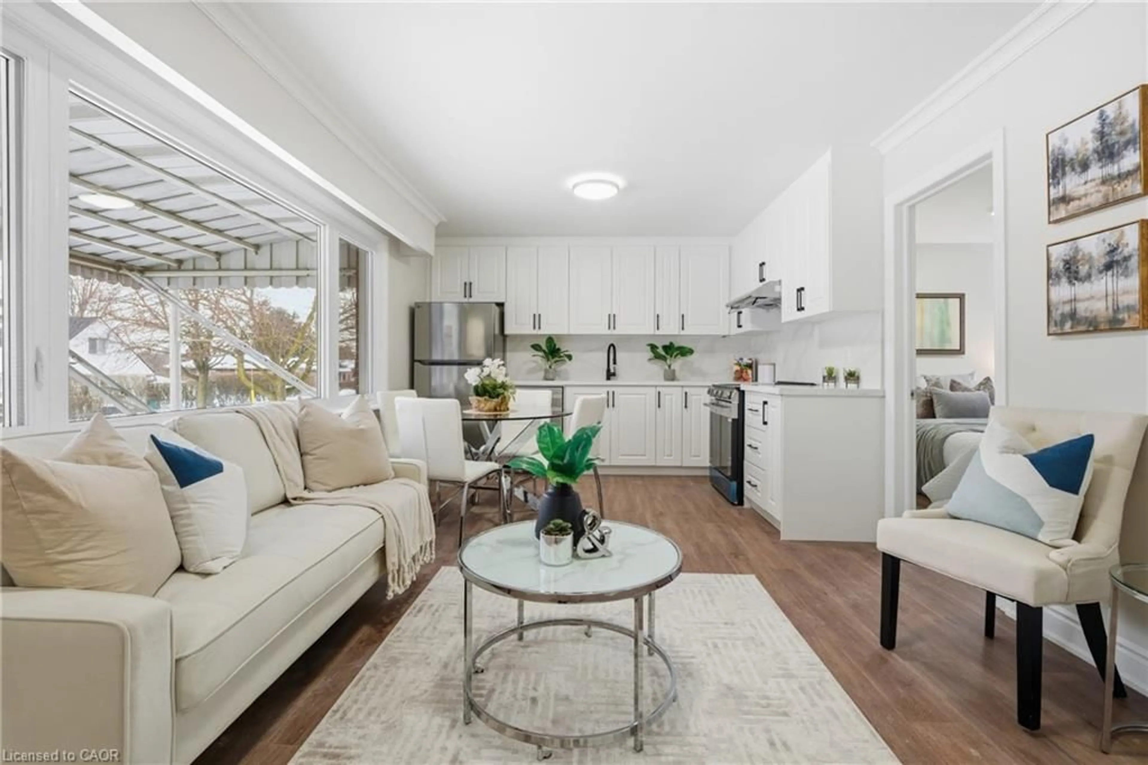 Open concept kitchen, unknown for 13 Ridgewood Ave, Guelph Ontario N1H 6C3