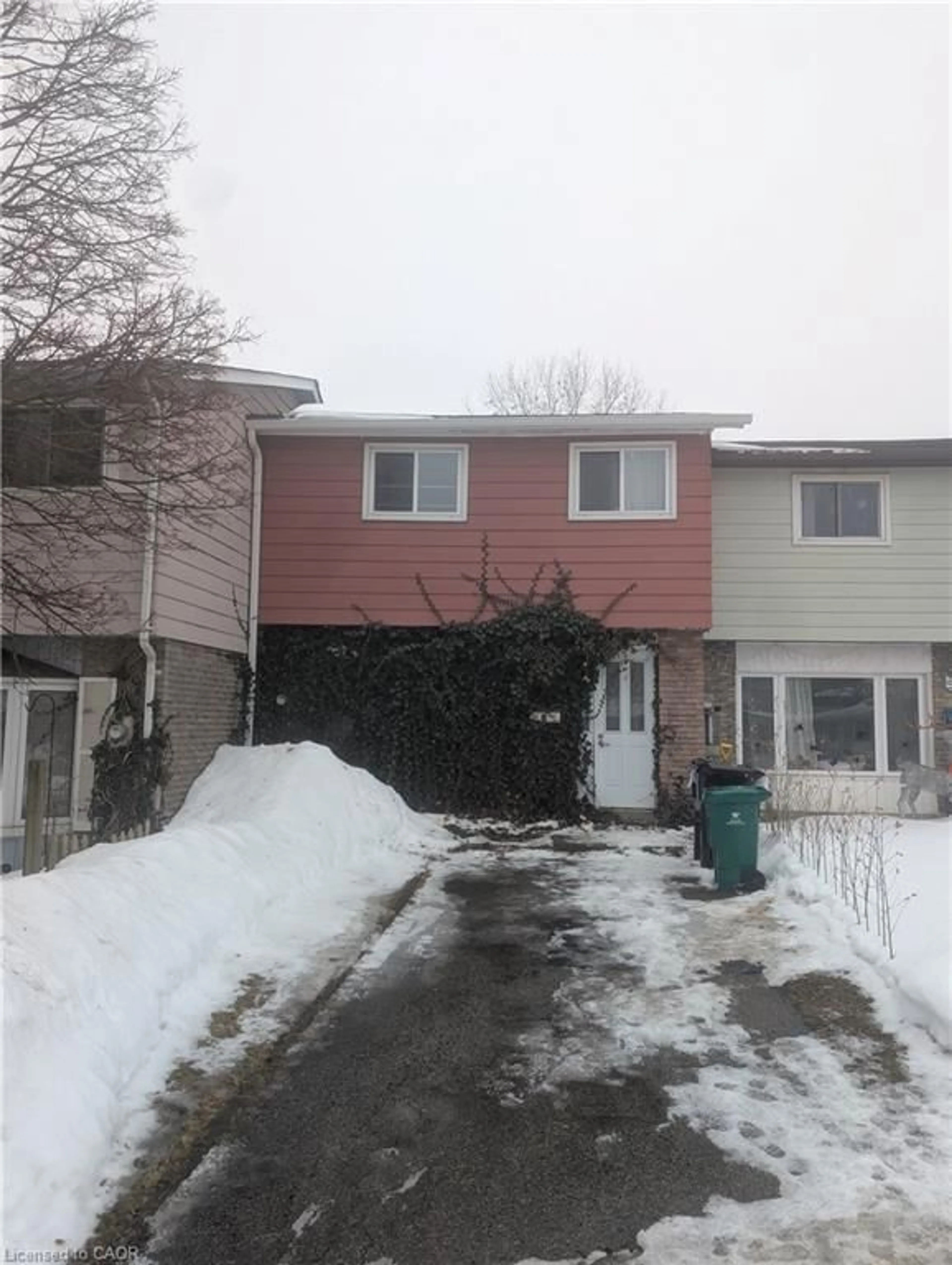 Unknown for 586 Parkview Cres, Cambridge Ontario N3H 4X7