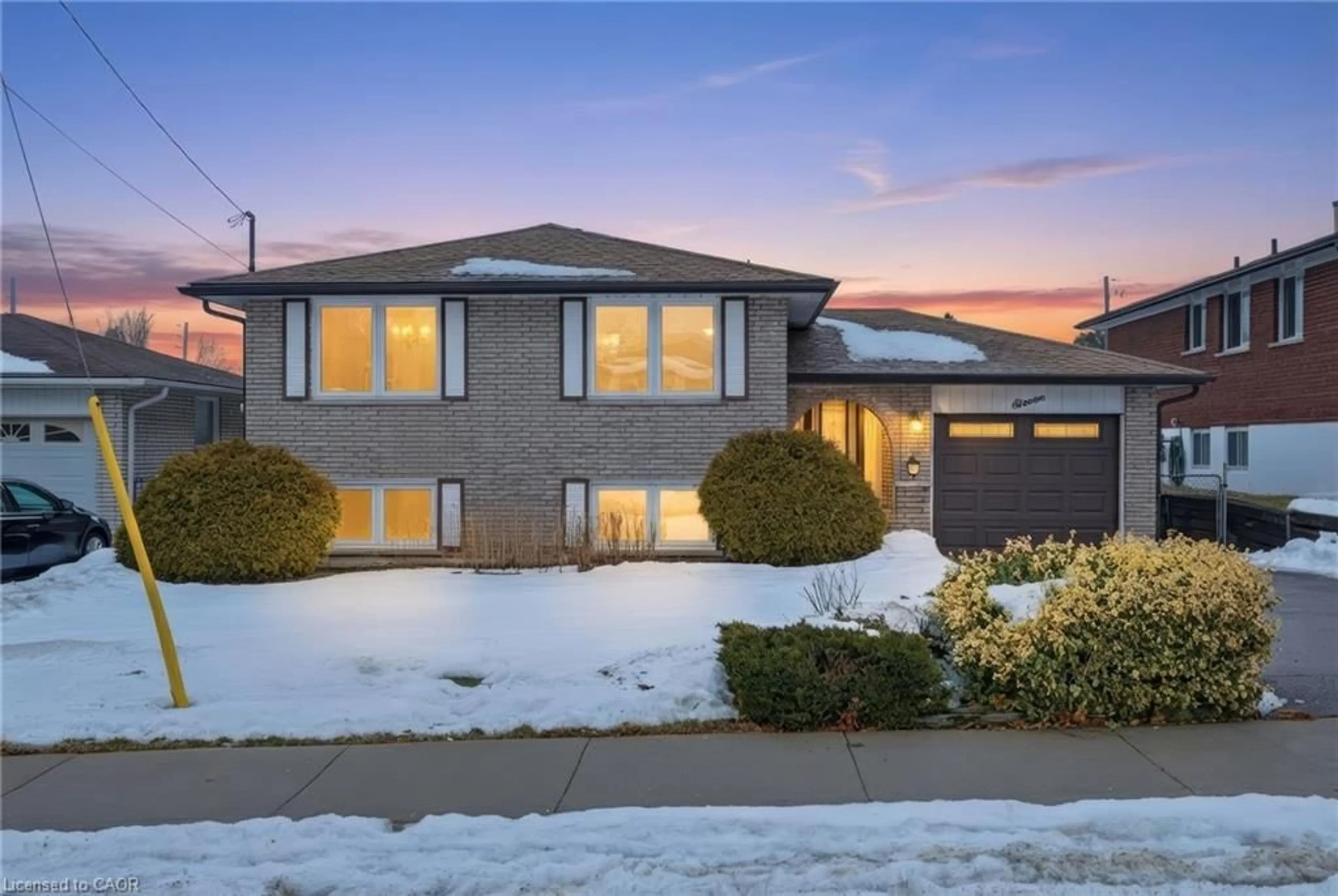 Home with brick exterior material, street for 11 Glenmurray Crt, Hamilton Ontario L8K 5Y3