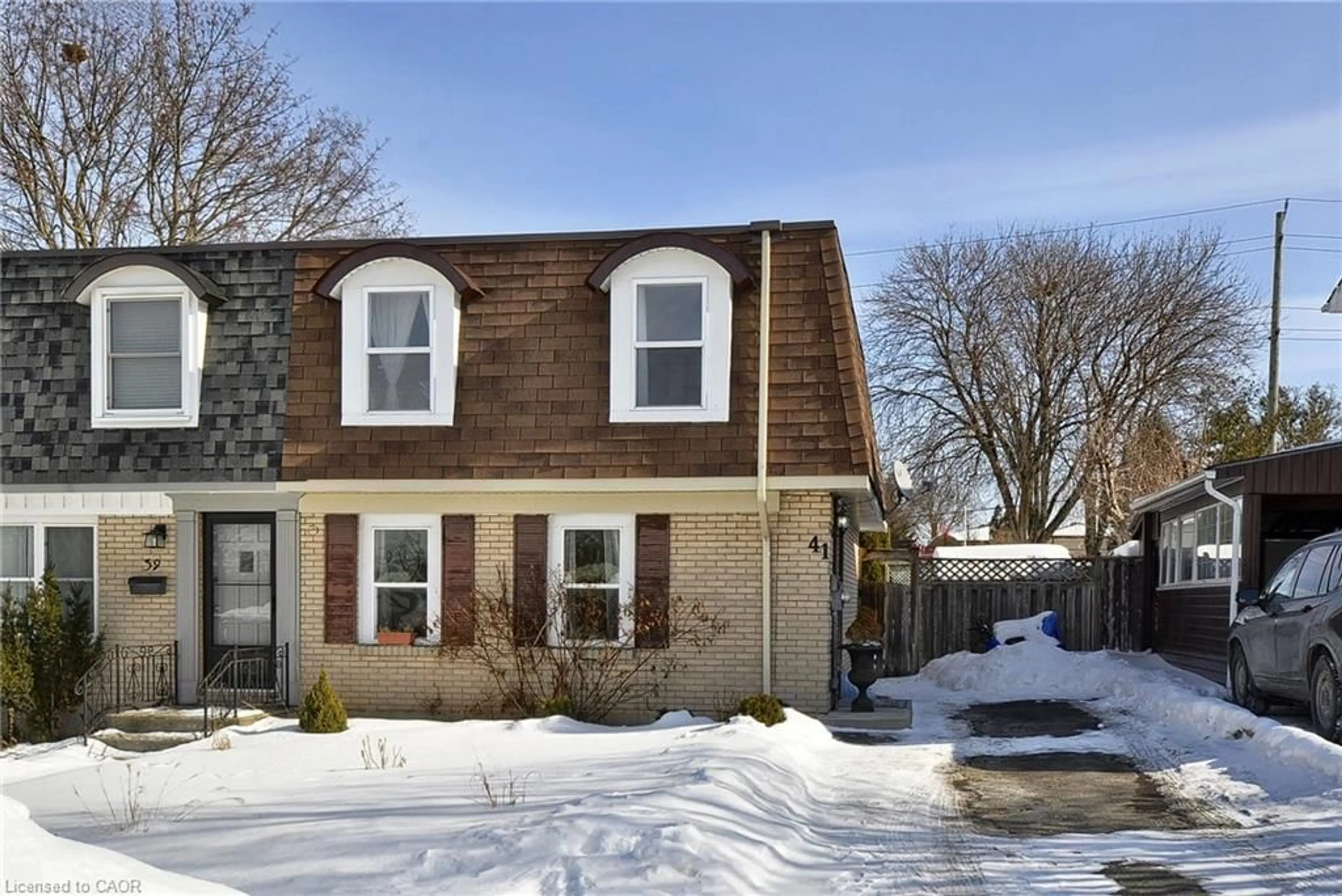 Home with brick exterior material, street for 41 Moffatt Dr, Cambridge Ontario N1R 6C1