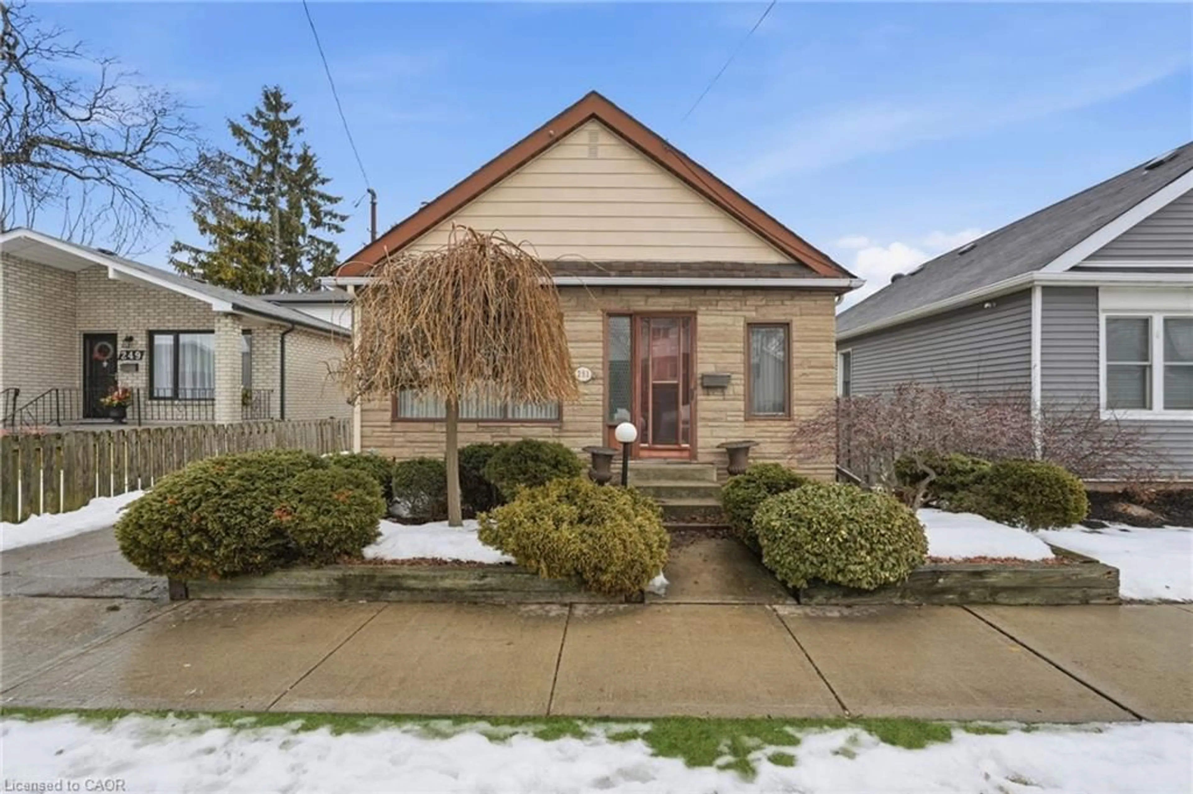 Unknown for 251 Brucedale Ave, Hamilton Ontario L9A 1P5