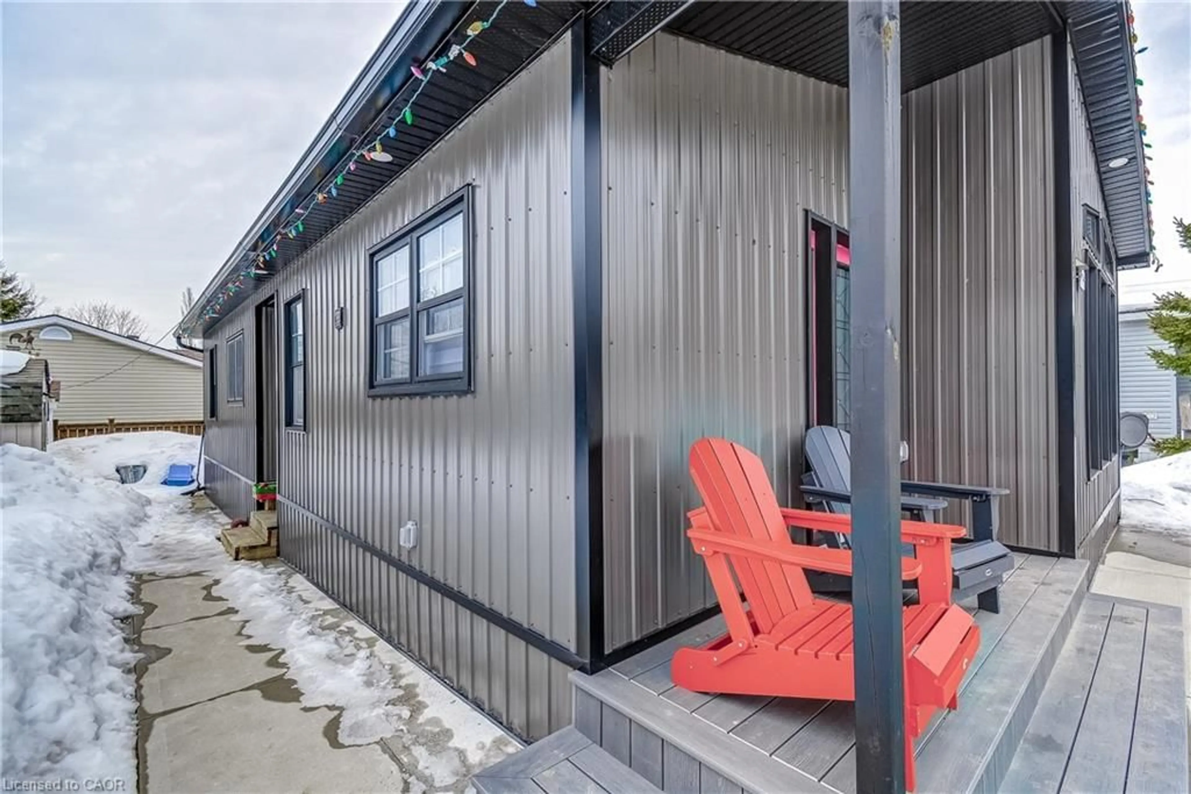 Patio, street for 490 Spruce St, Fergus Ontario N1M 2W5