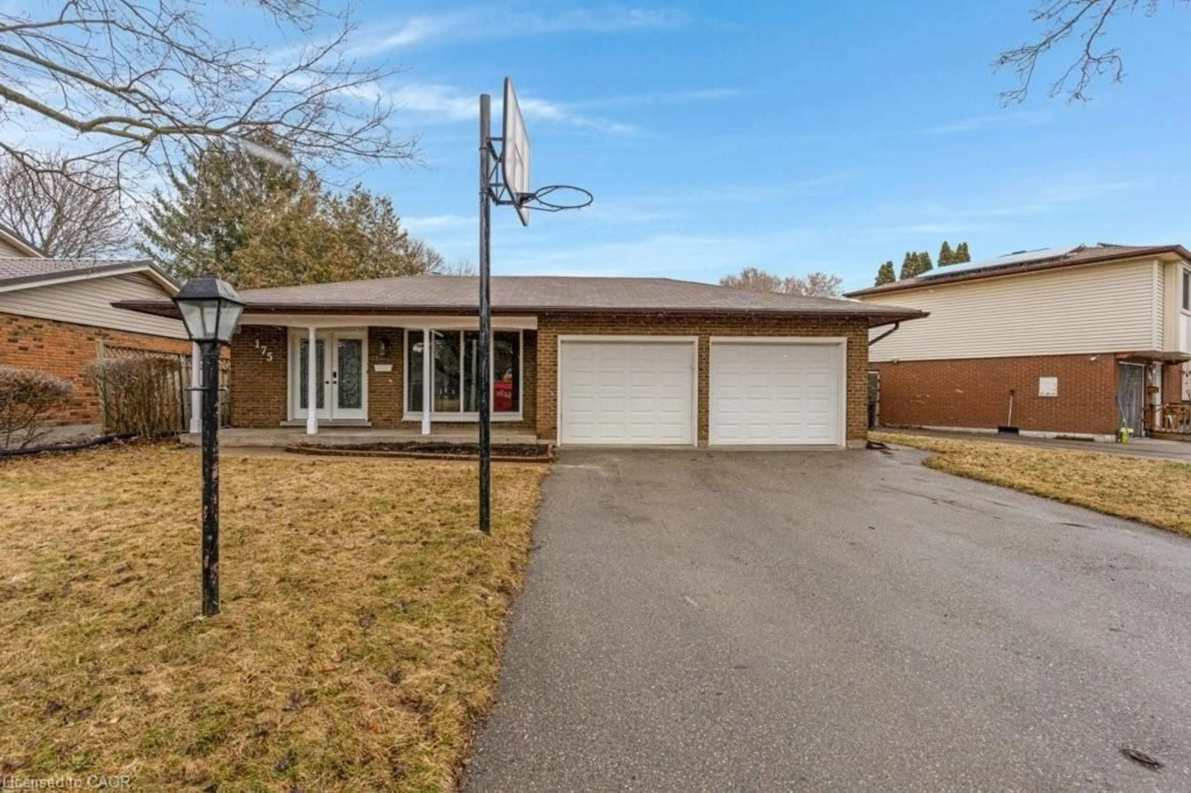 Home with brick exterior material, street for 175 Southwood Dr, Cambridge Ontario N1S 3S3