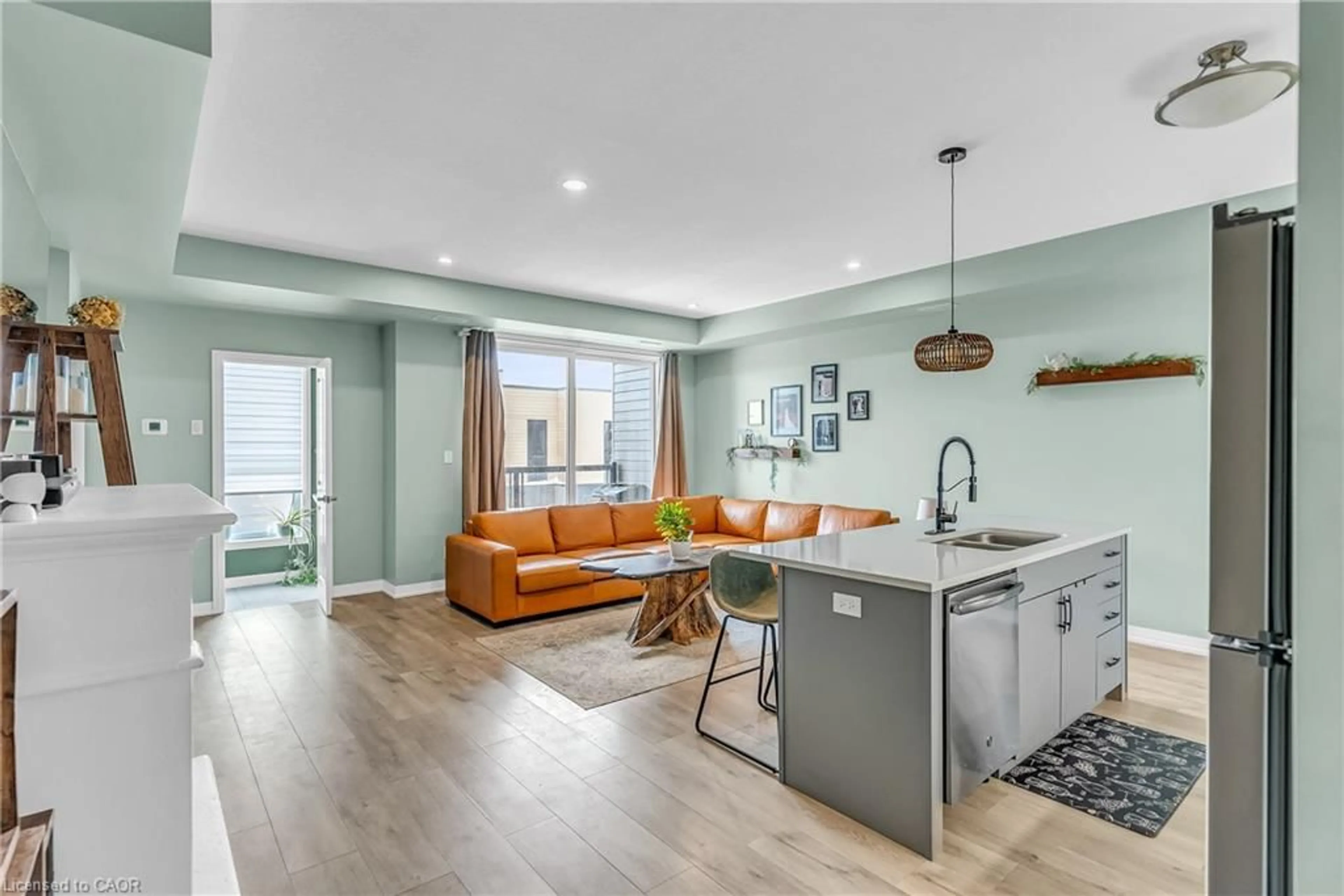 Open concept kitchen, unknown for 261 Woodbine Ave #82, Kitchener Ontario N2R 0S7