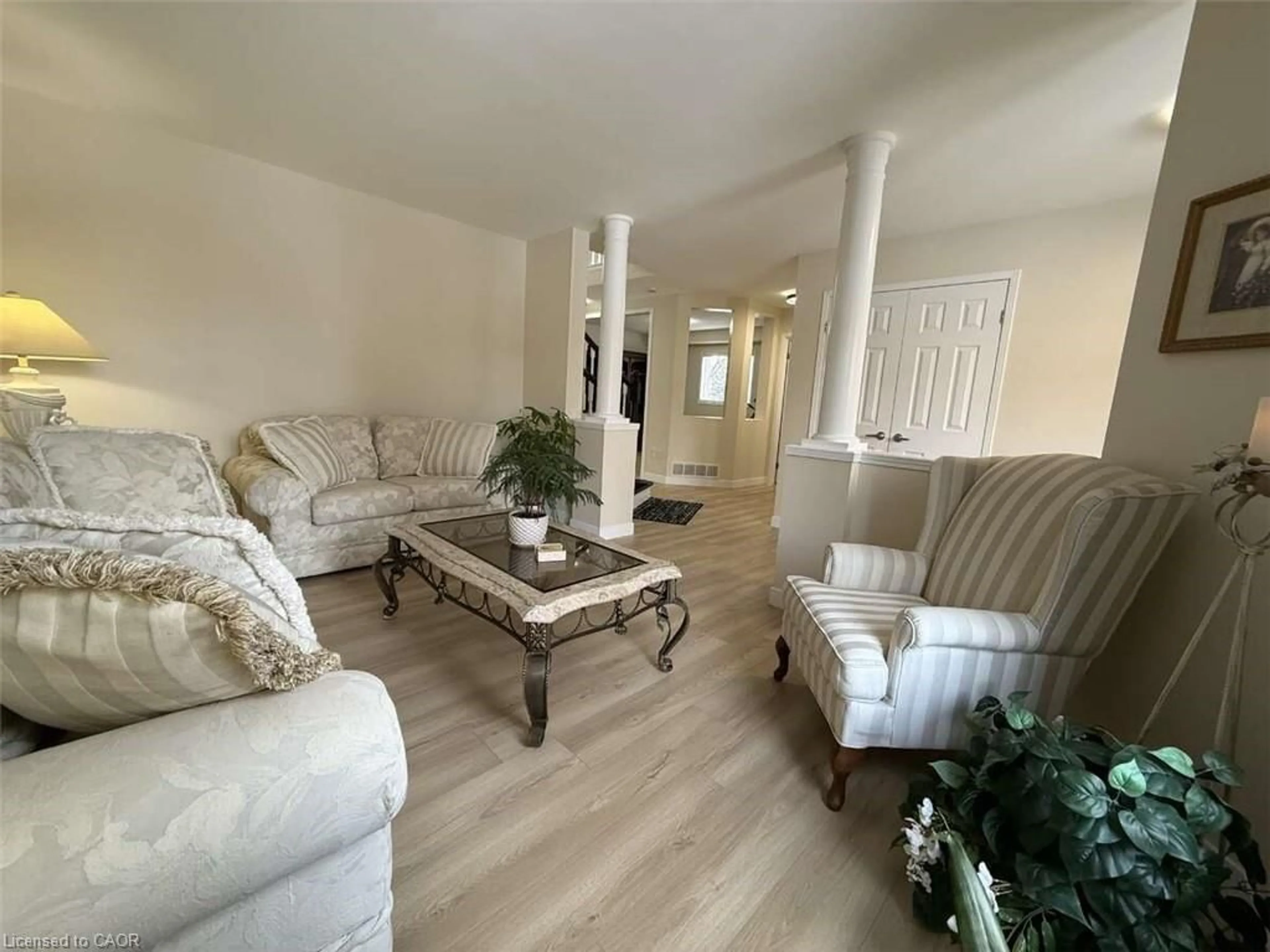 Living room with furniture, unknown for 156 Lynnette Dr, Hamilton Ontario L9B 2P7