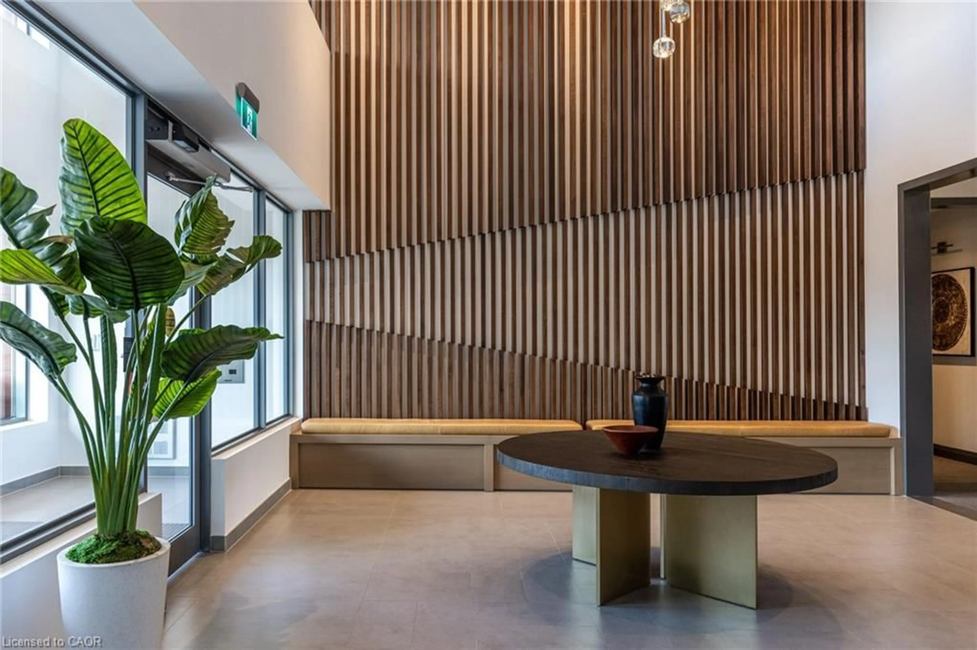 Lobby for 121 Highway 8 #714, Stoney Creek Ontario L8G 0A3