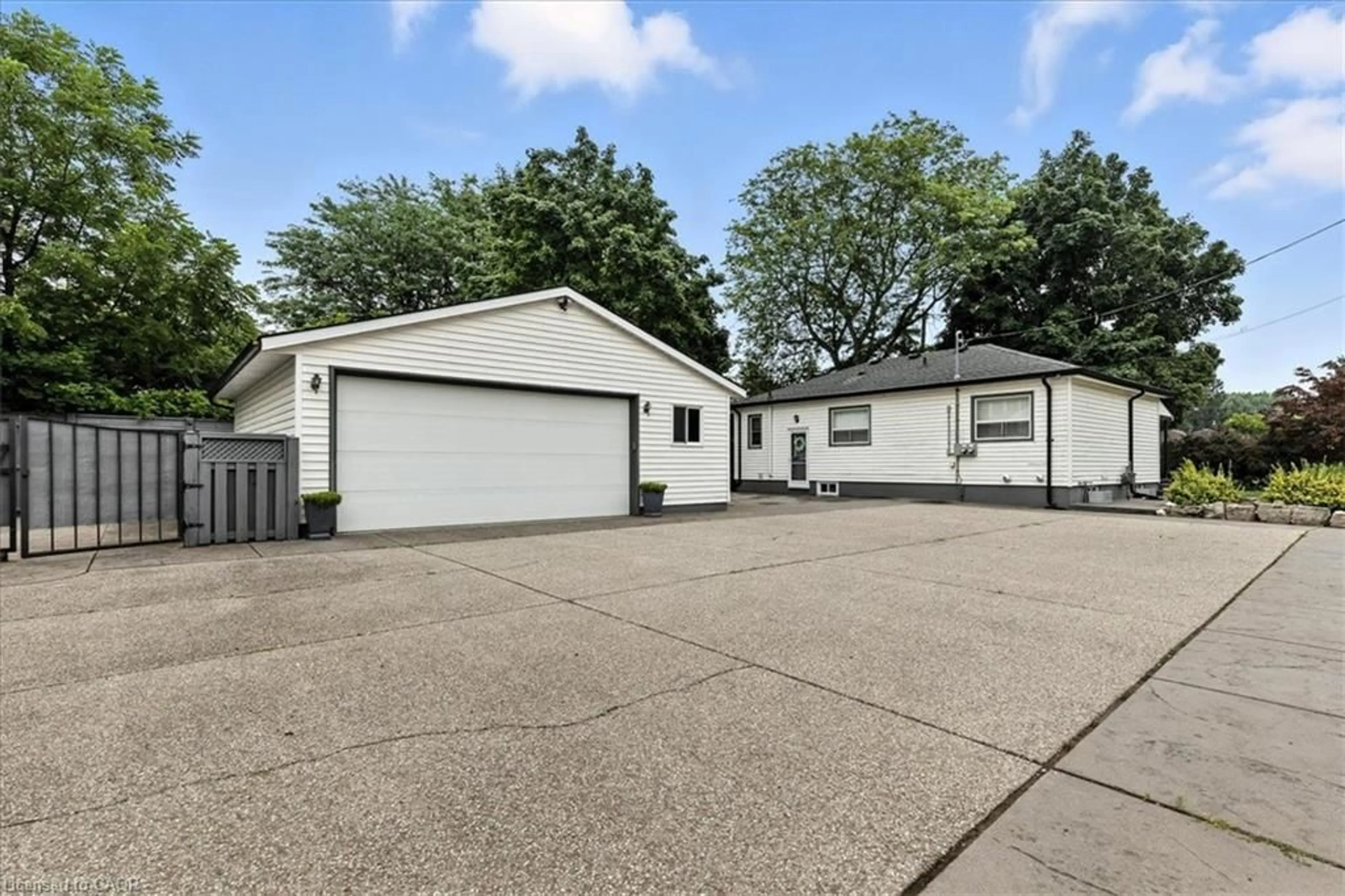 Unknown for 50 Grove Cres, Brantford Ontario N3R 4Y6