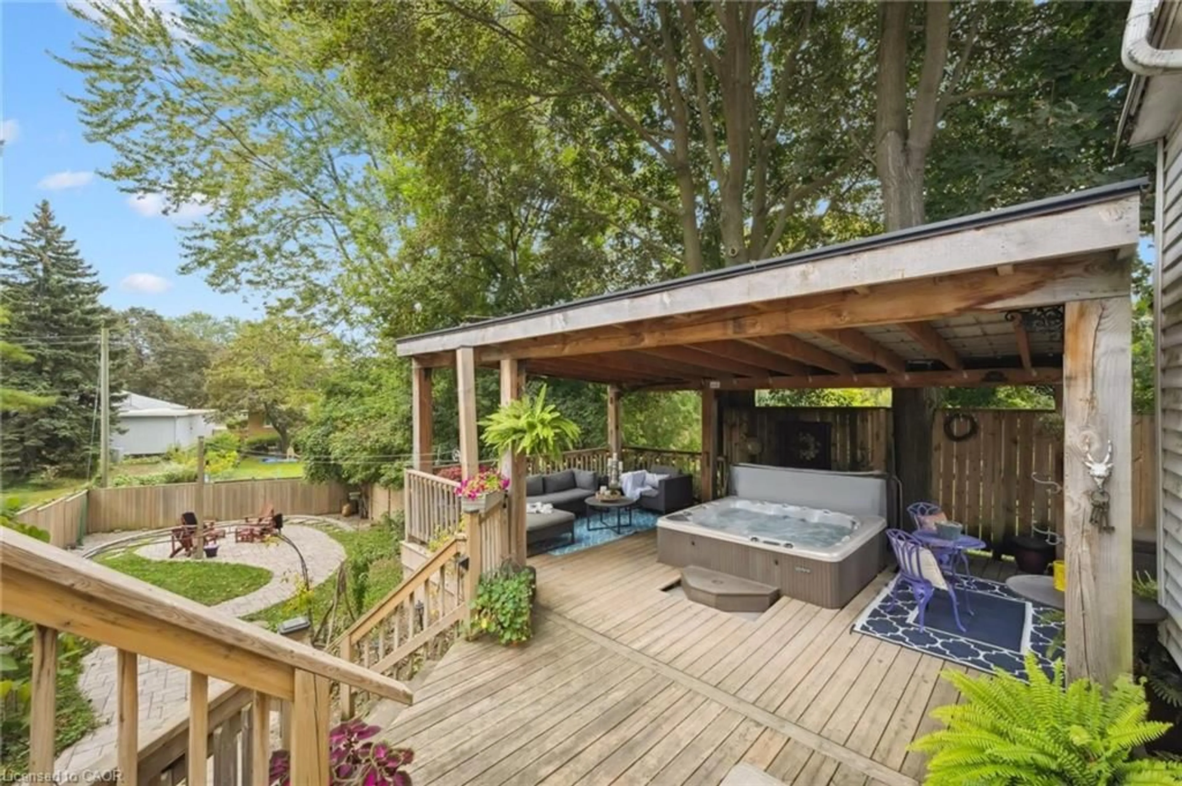 Patio, water/lake/river/ocean view for 145 Bridgeport Rd, Waterloo Ontario N2J 2K3