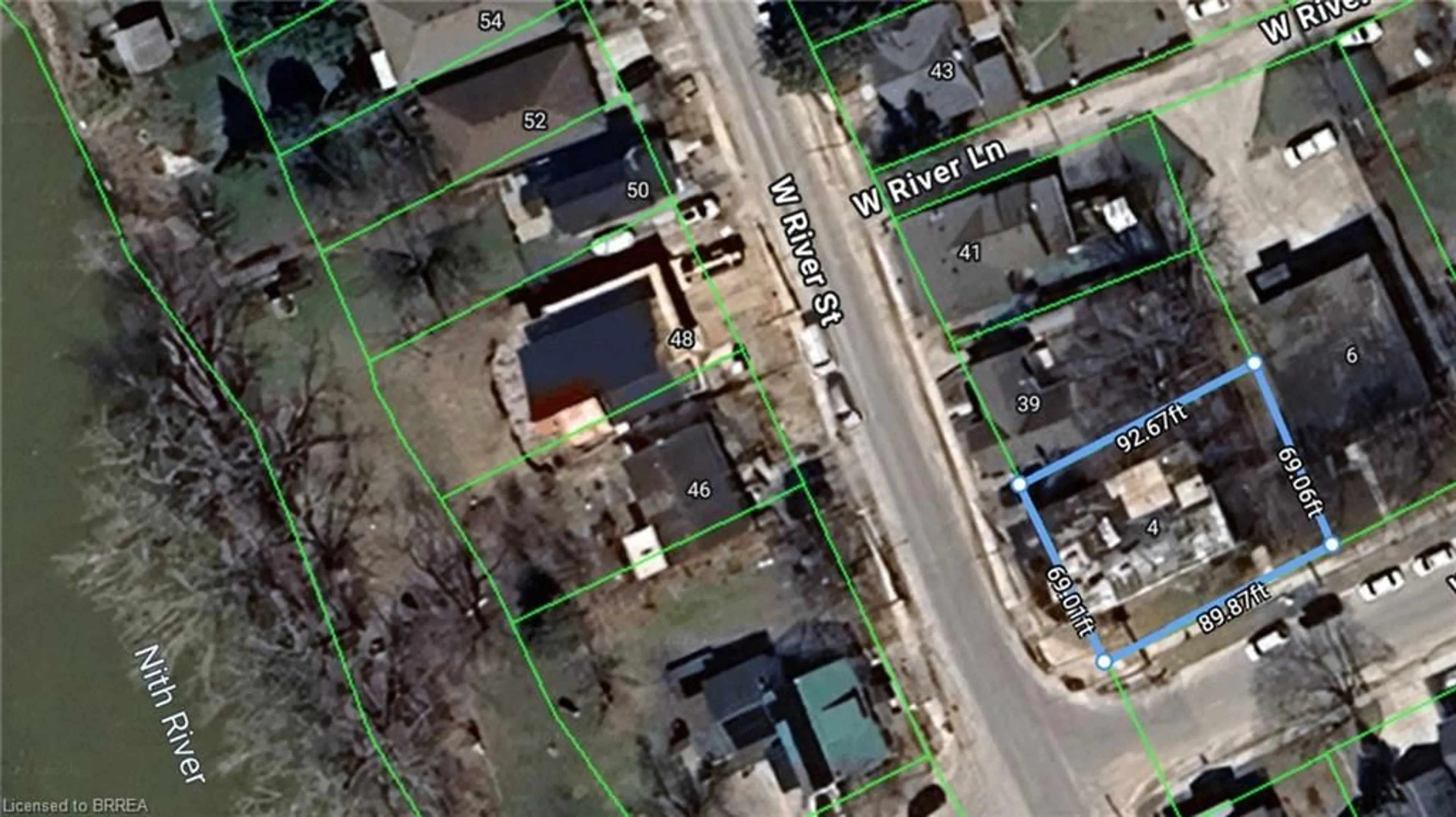 A pic from outside/outdoor area/front of a property/back of a property/a pic from drone, street for 4 William St, Paris Ontario N3L 1K7