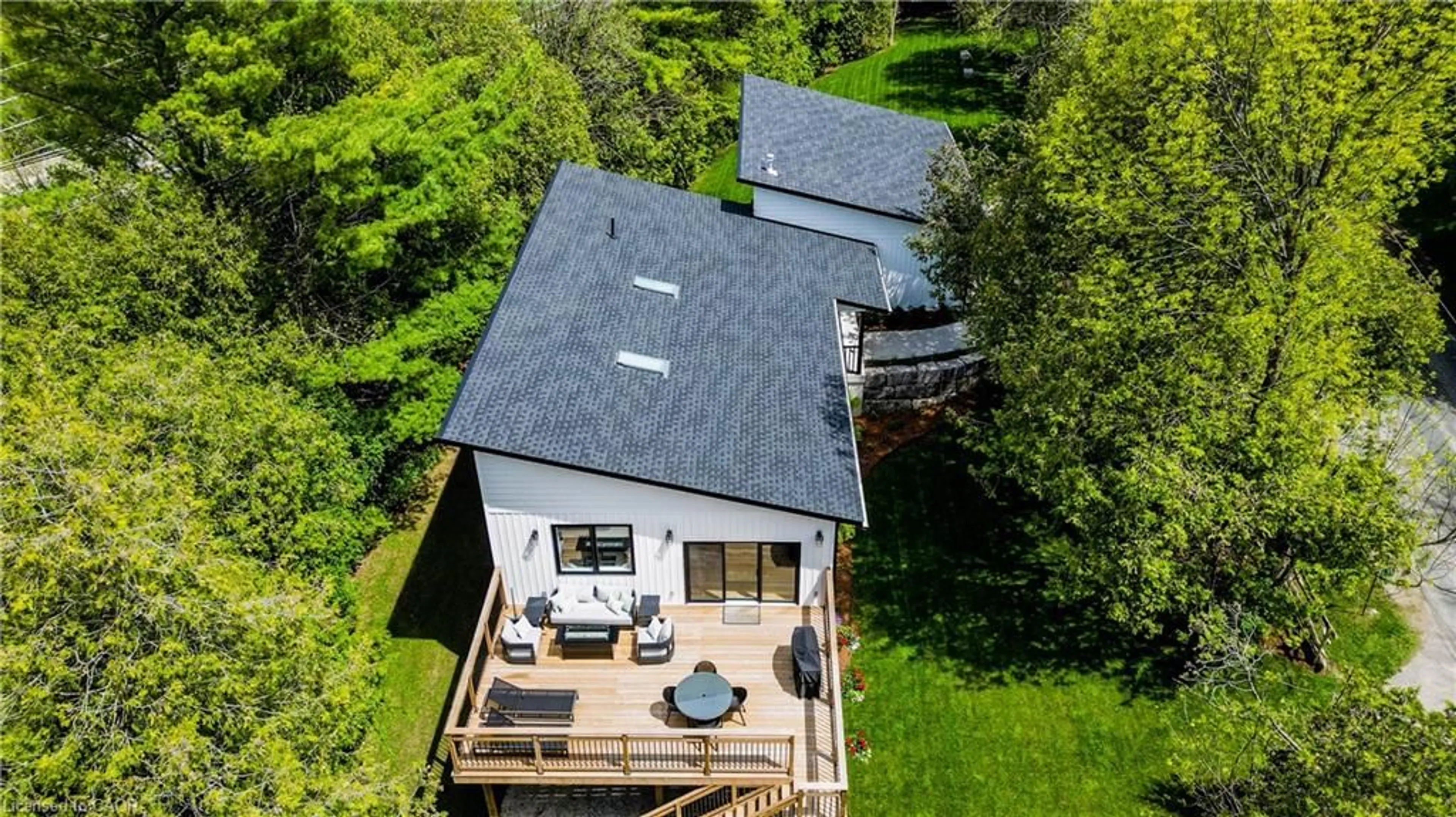 A pic from outside/outdoor area/front of a property/back of a property/a pic from drone, unknown for 1071 Rivers Edge Dr, West Montrose Ontario N0B 2V0