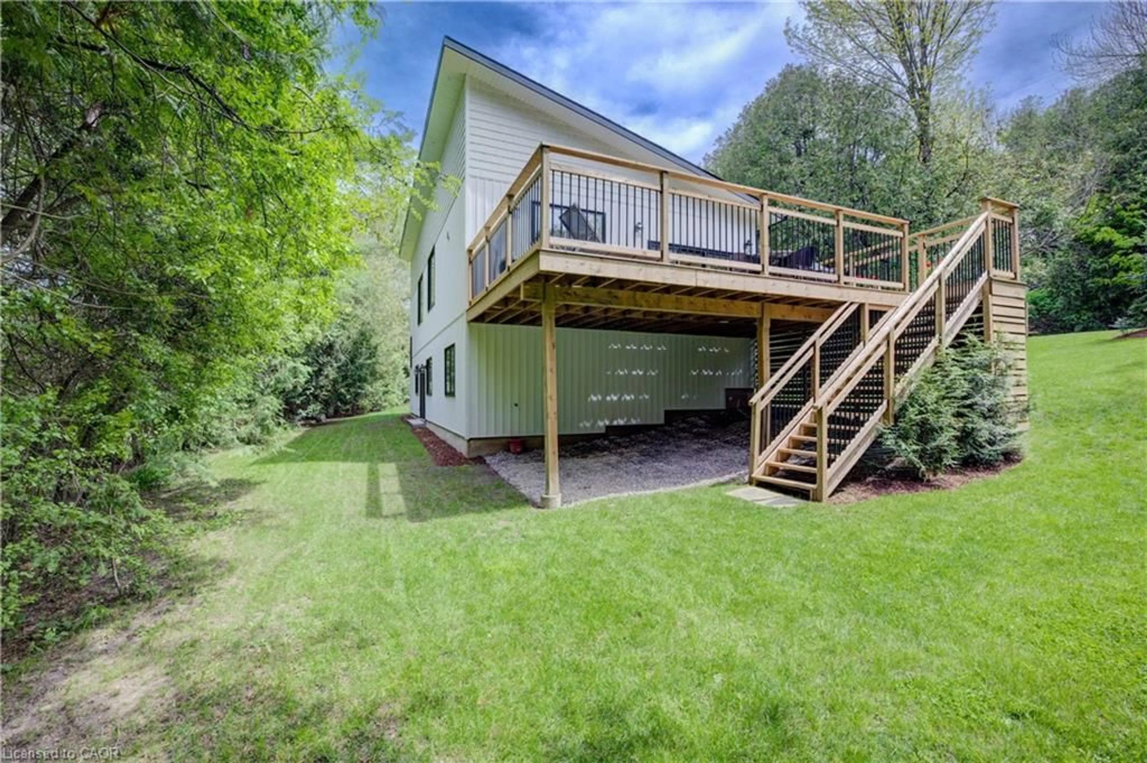 Patio, unknown for 1071 Rivers Edge Dr, West Montrose Ontario N0B 2V0