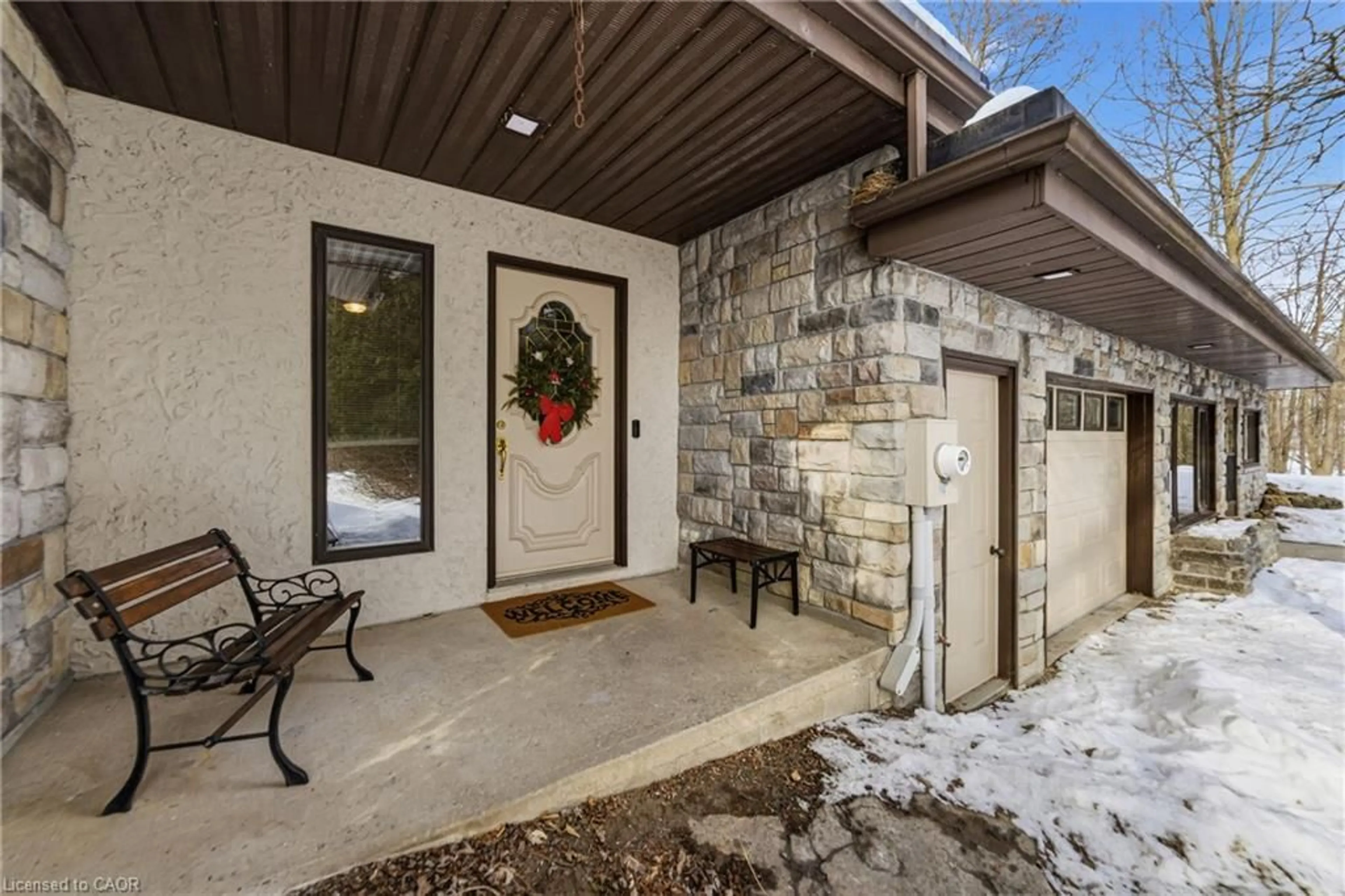 Indoor entryway for 295 Brant Rd, St. George Ontario N0E 1N0