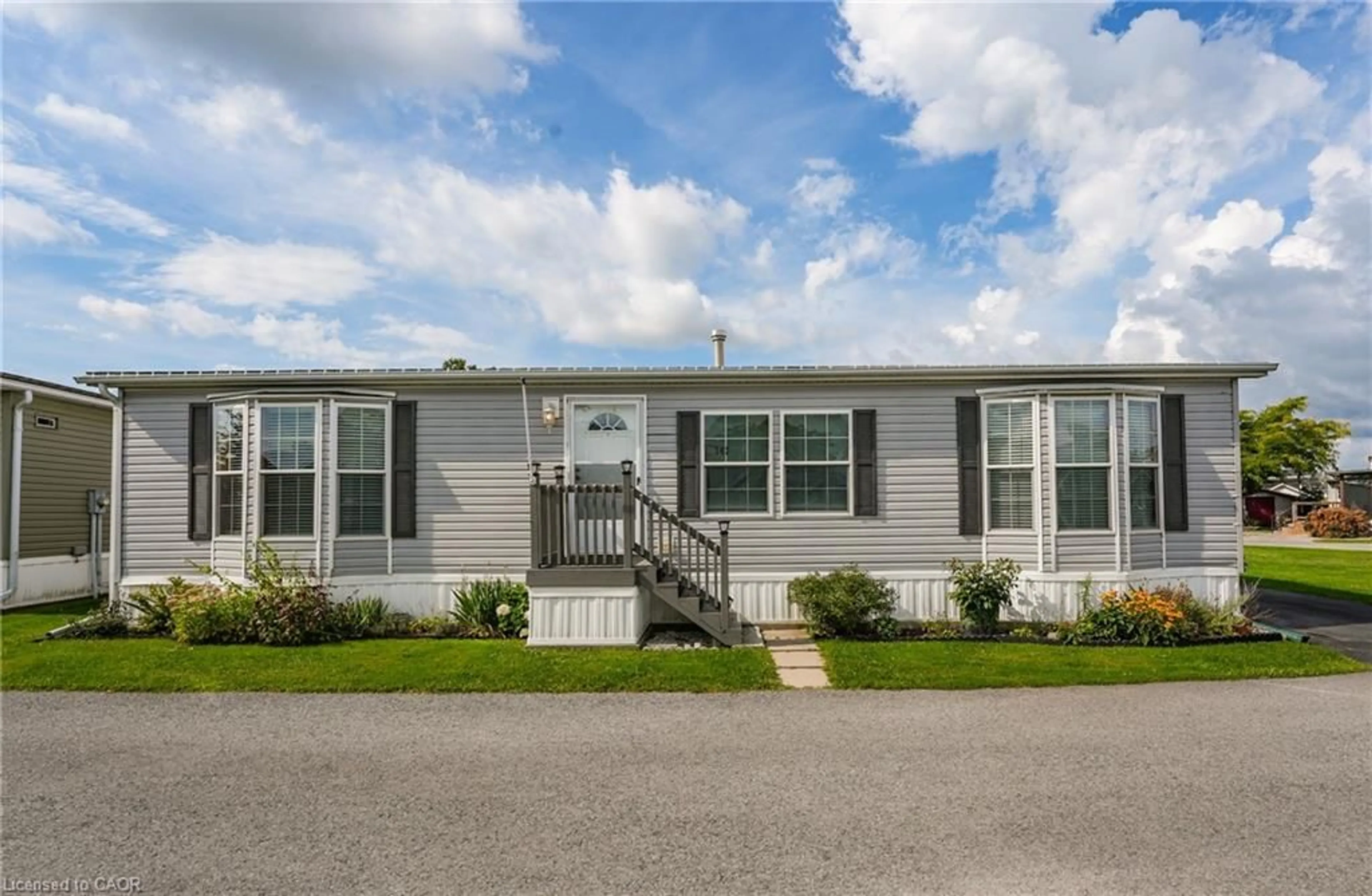 Home with vinyl exterior material, unknown for 3033 Townline Rd #343, Stevensville Ontario L0S 1S1