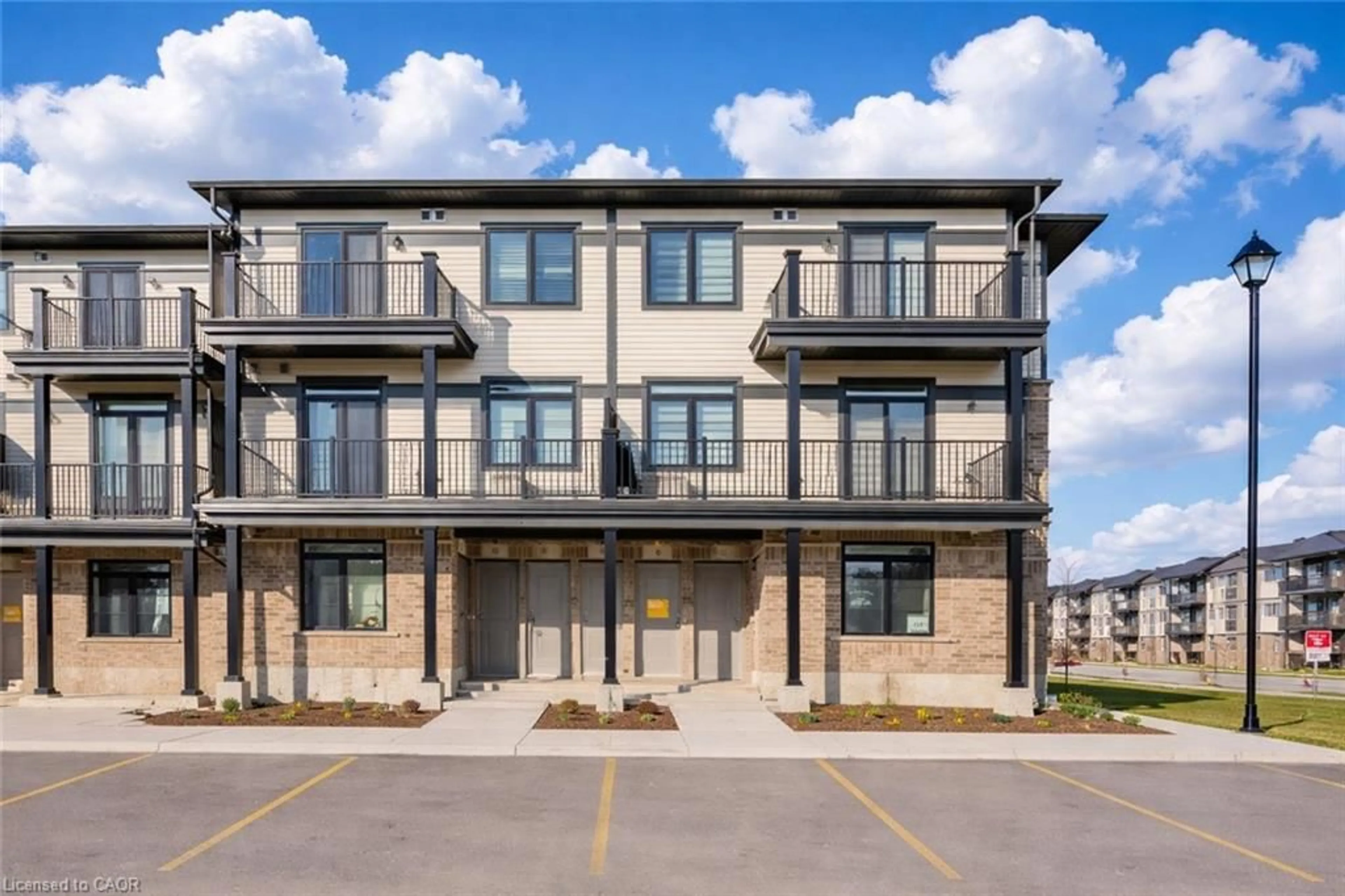 Unknown for 6 Lomond Lane, Kitchener Ontario N2R 0R4