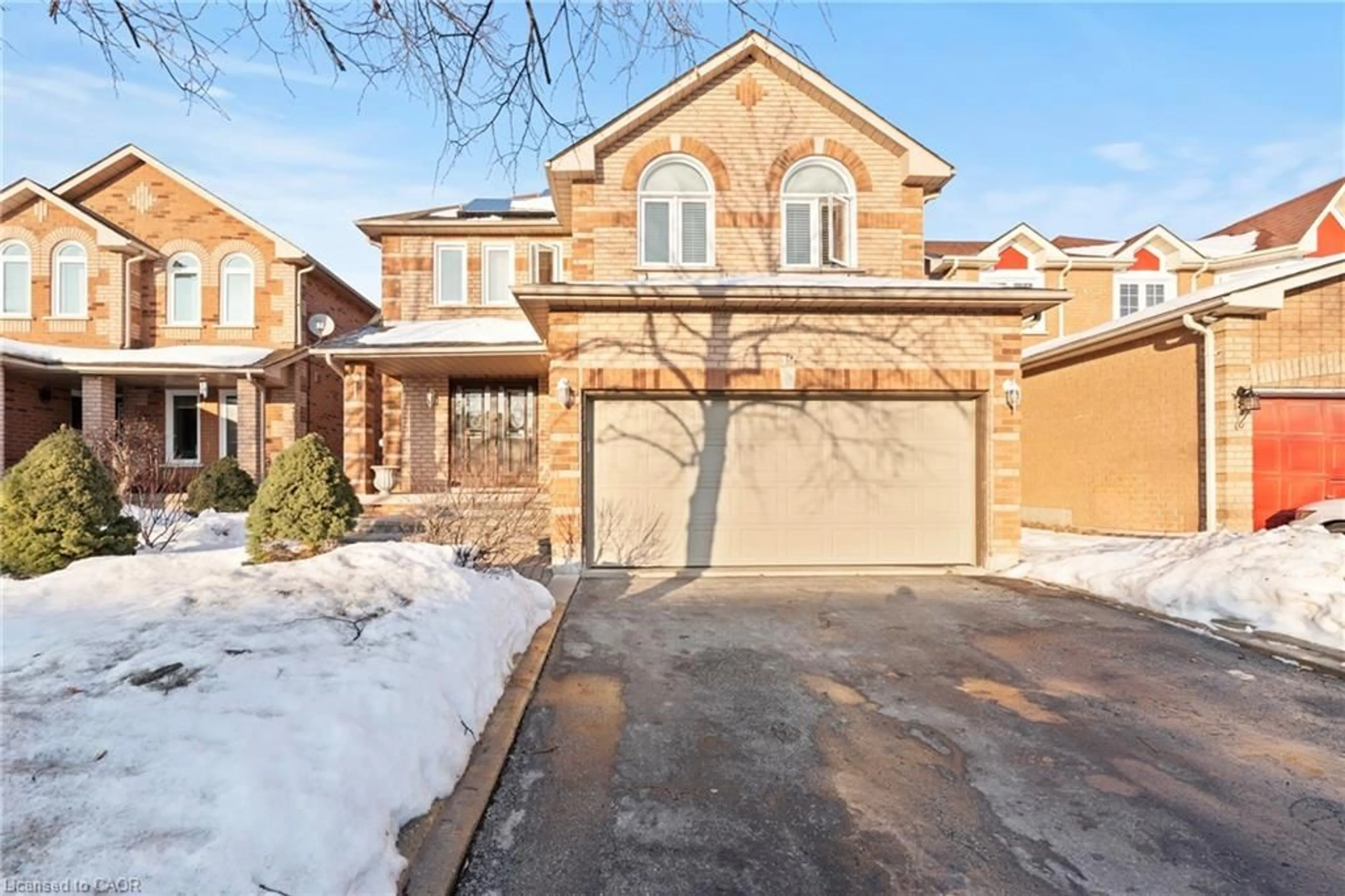 Home with brick exterior material, street for 49 Lockwood Rd, Brampton Ontario L6Y 4T7