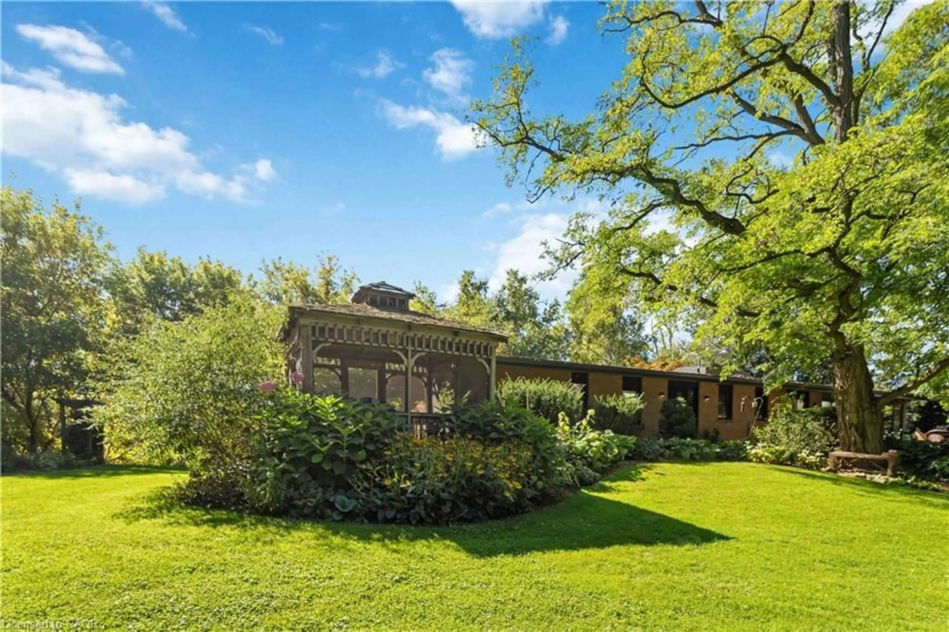 A pic from outside/outdoor area/front of a property/back of a property/a pic from drone, forest/trees view for 154 Middletown Rd, Dundas Ontario L9H 5E1