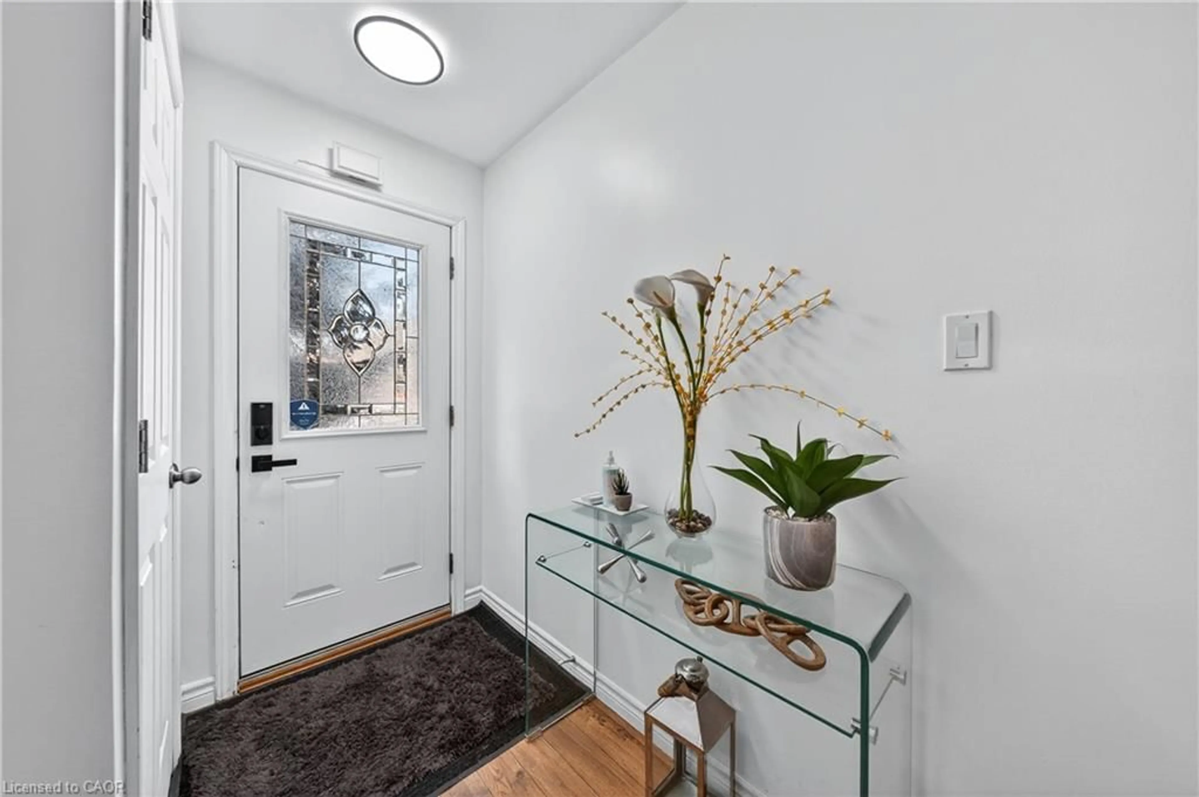 Indoor entryway for 2 Fisher Mills Rd, Cambridge Ontario N3C 1C7