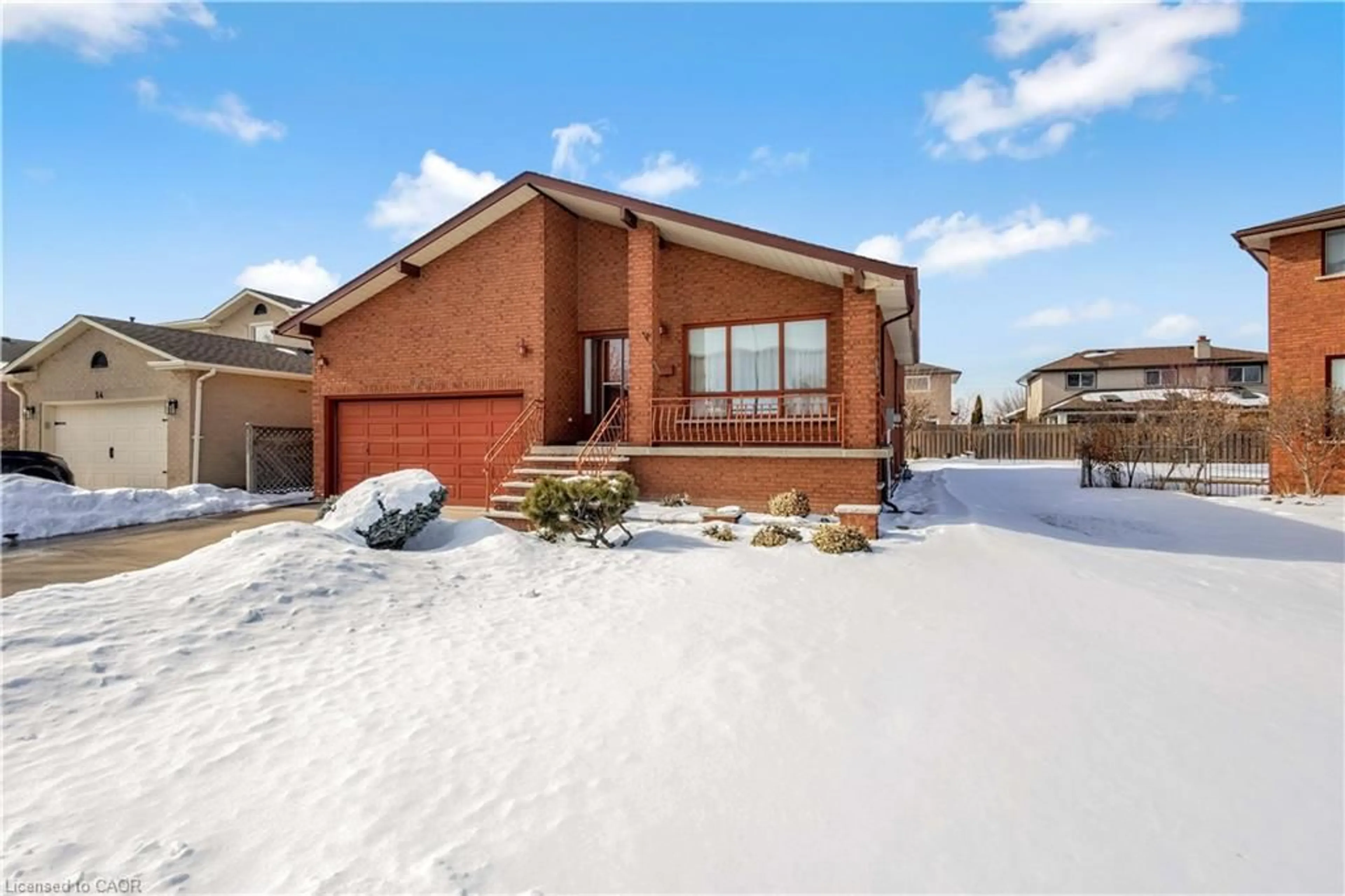 Home with brick exterior material, street for 52 Hearthside Cres, Stoney Creek Ontario L8E 4L6