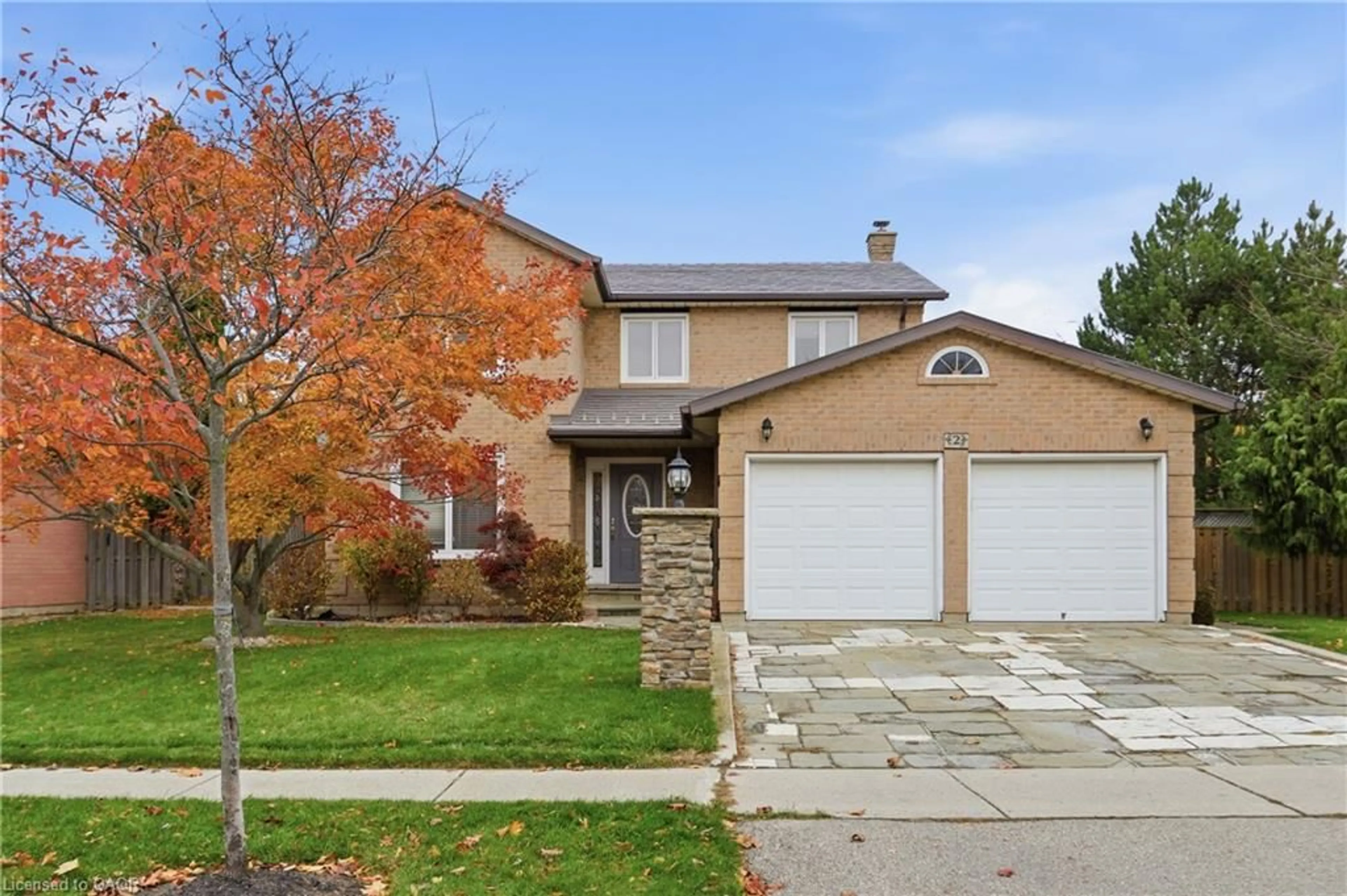 Home with brick exterior material, street for 2 Jeanette Ave, Grimsby Ontario L3M 5B4