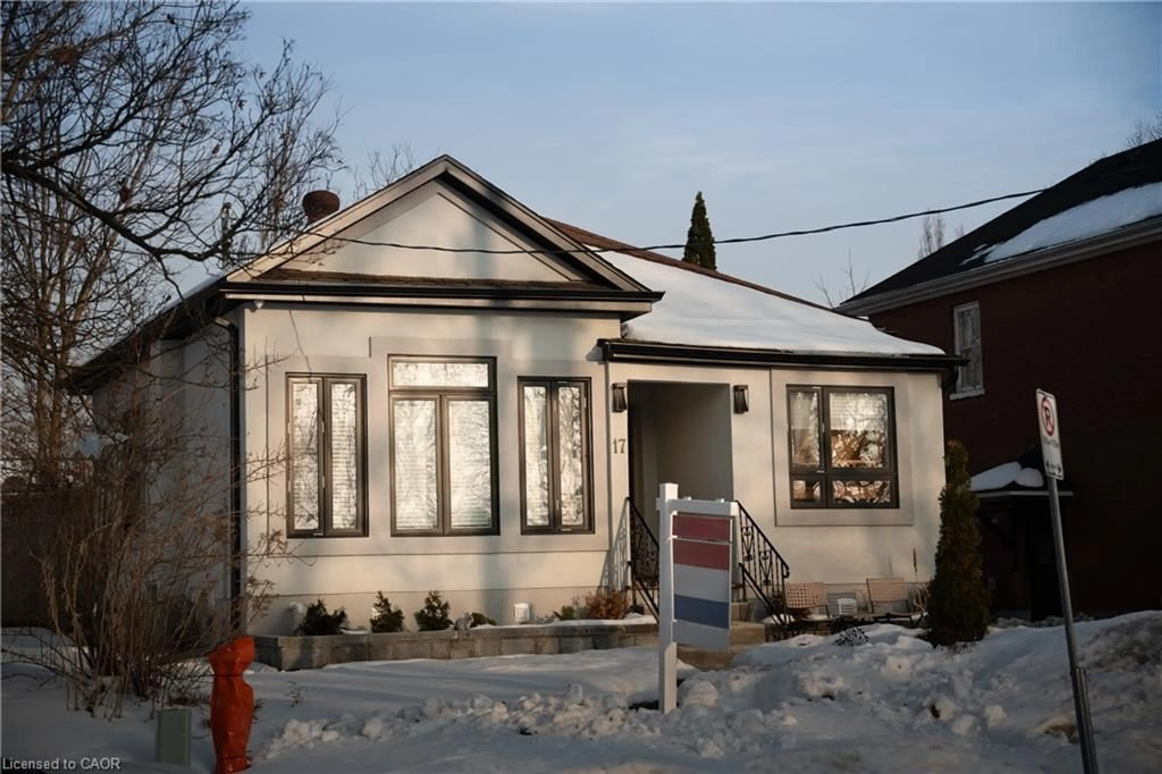 Home with brick exterior material, building for 17 Haddington St, Cambridge Ontario N1R 3P8