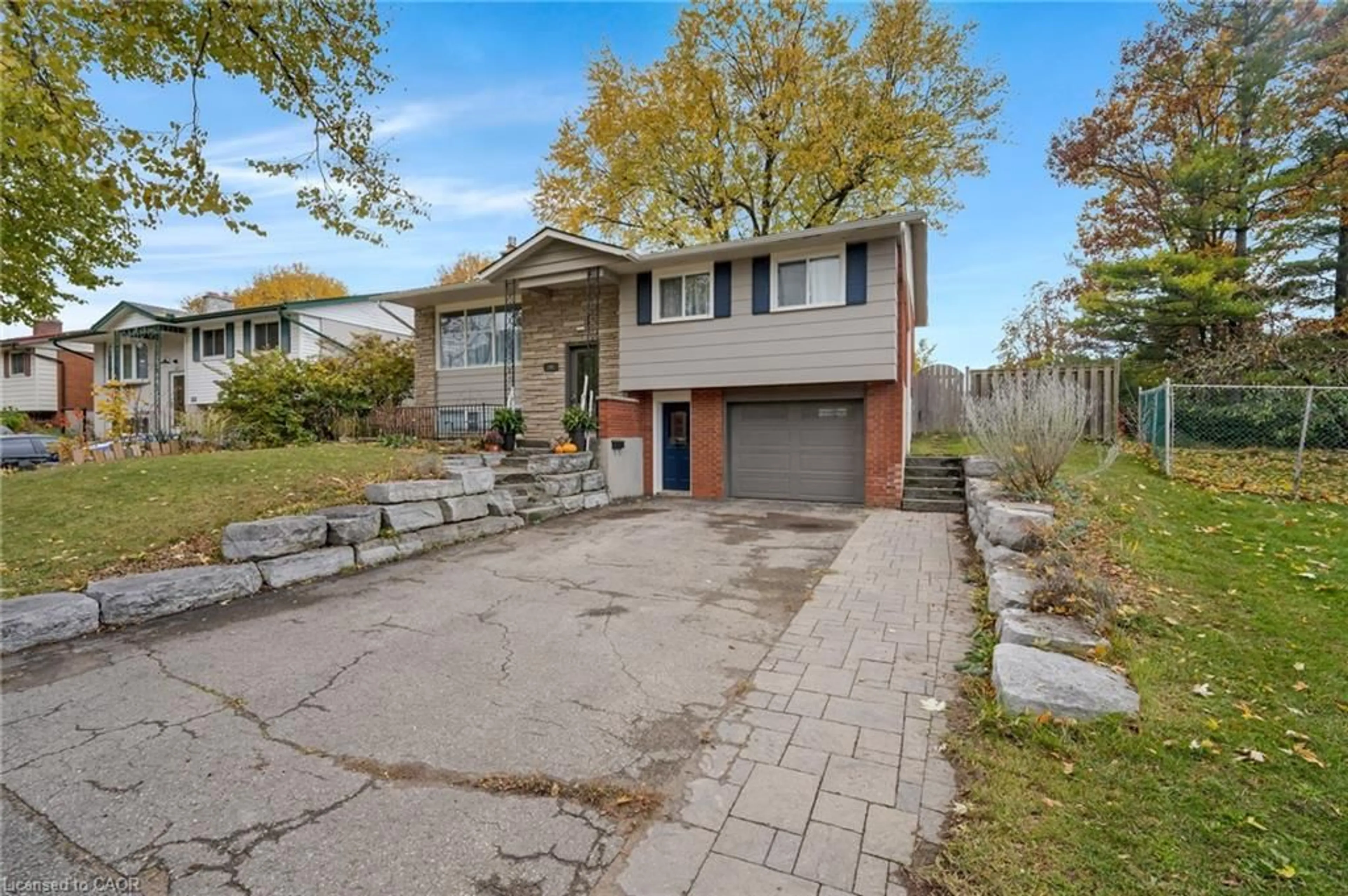 Home with brick exterior material, street for 162 Indian Rd, Kitchener Ontario N2B 2S5