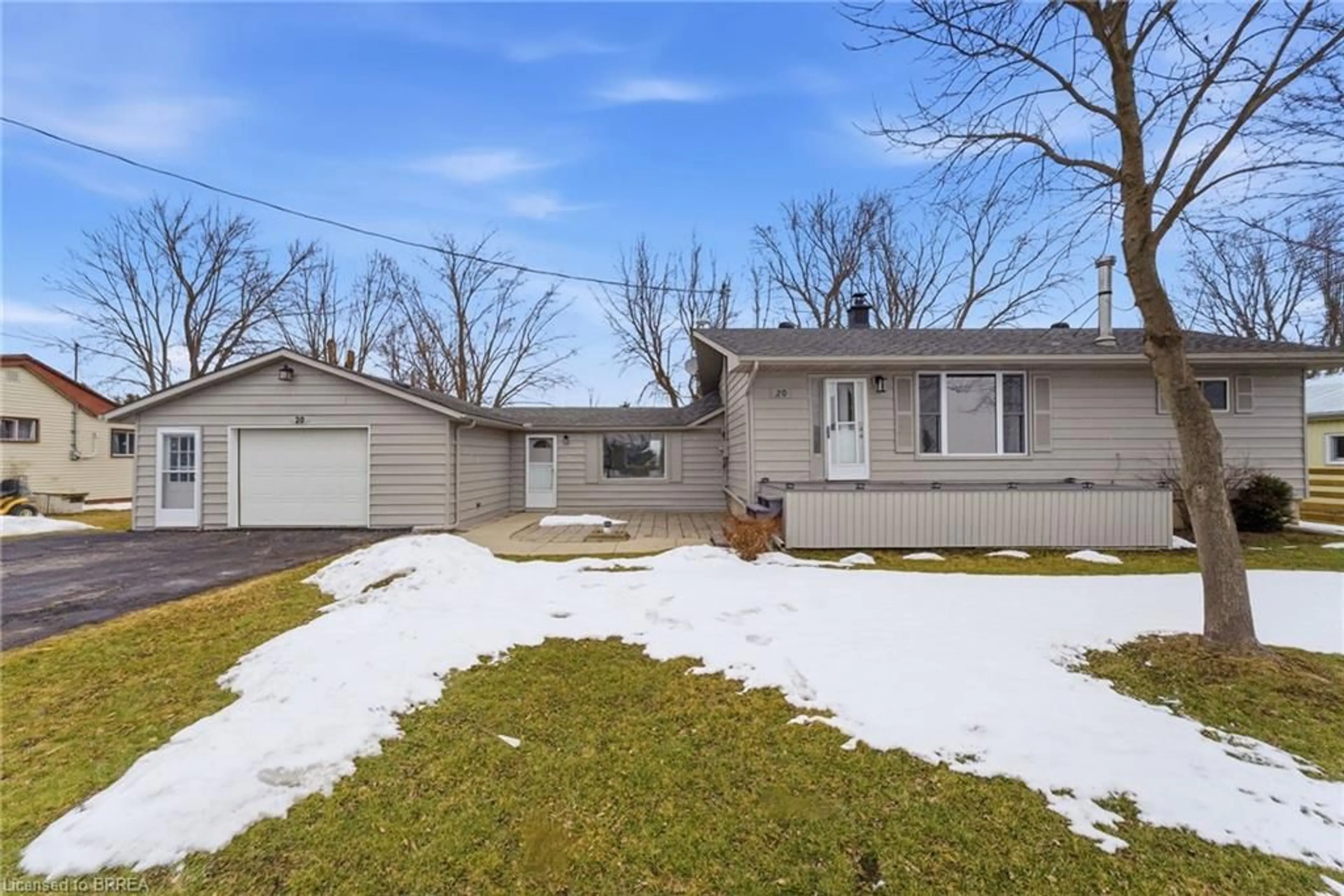 A pic from outside/outdoor area/front of a property/back of a property/a pic from drone, street for 20 Villella Rd, Lowbanks Ontario N0A 1K0