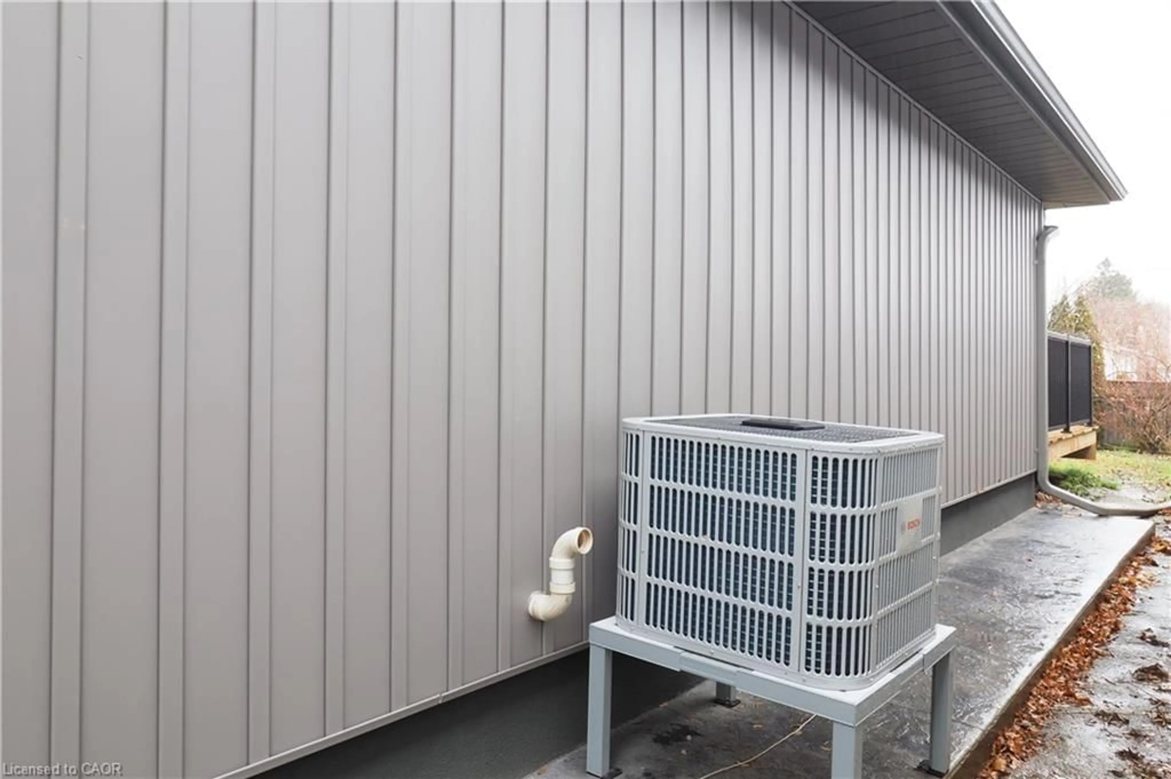 Storage room or clothes room or walk-in closet for 28 Nautical Rd, Brantford Ontario N3P 1G6